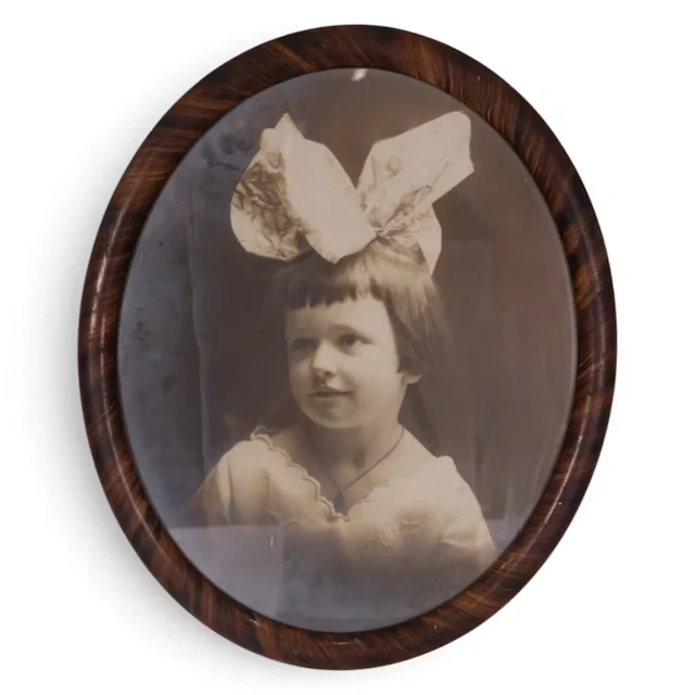 Lot 296: Girl's Portrait Photo in Faux-Bois Frame