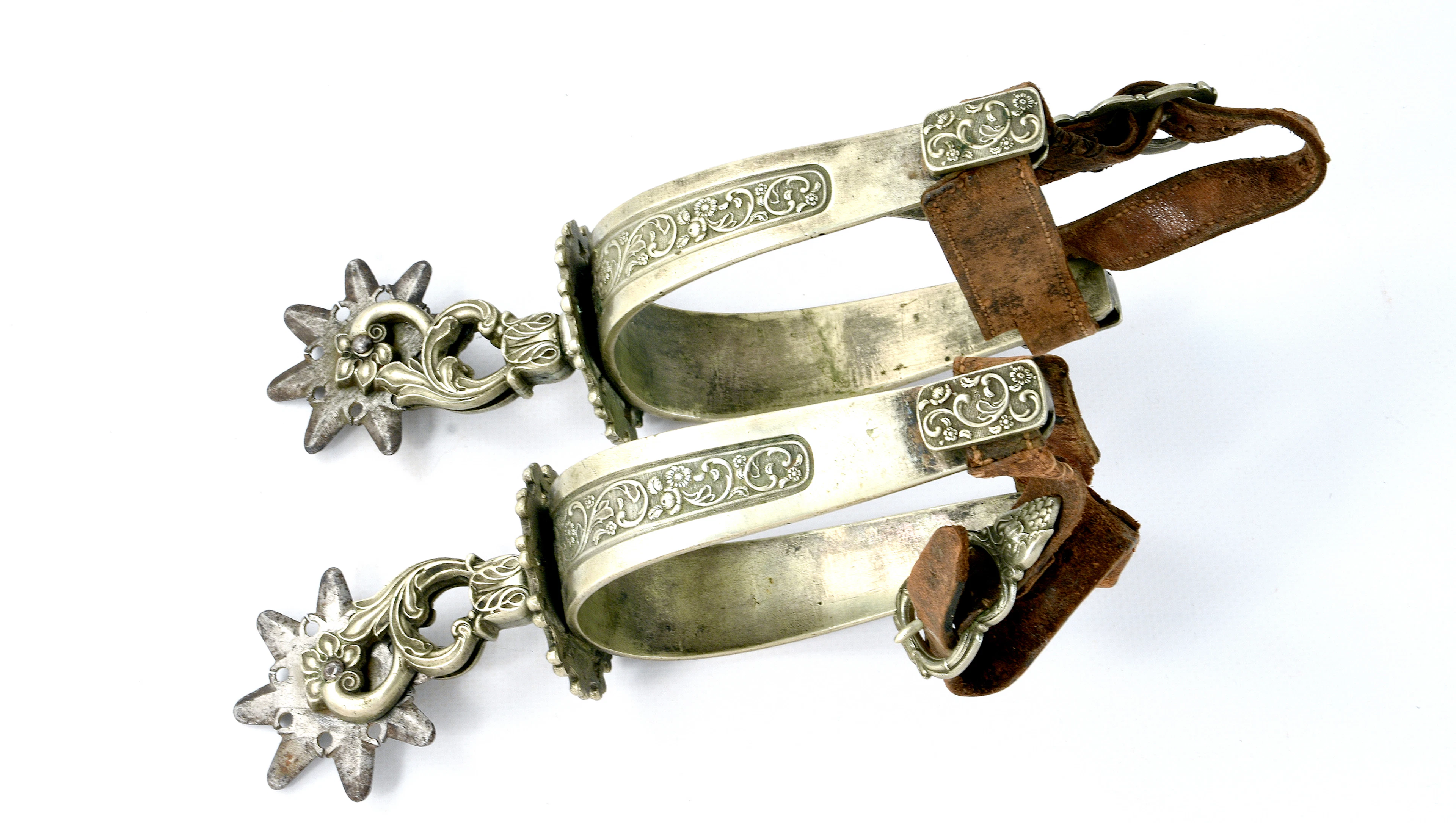 A PAIR OF SPURS
