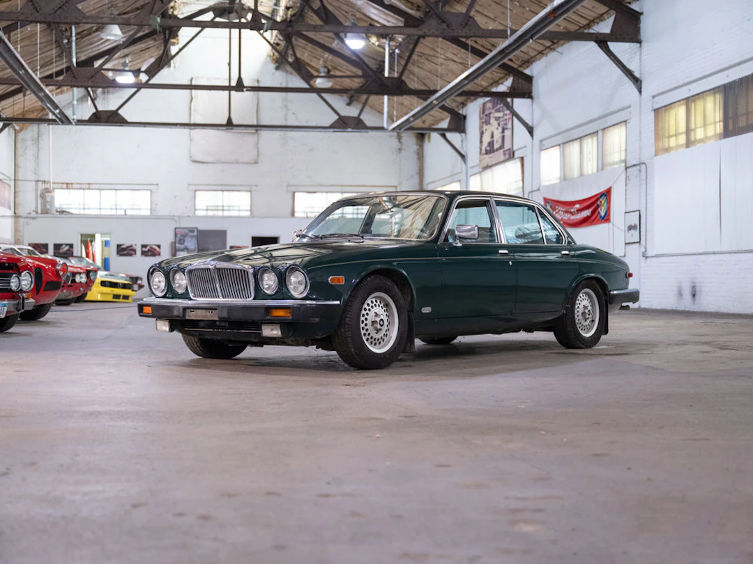 1985 Jaguar XJ12 Vanden Plas