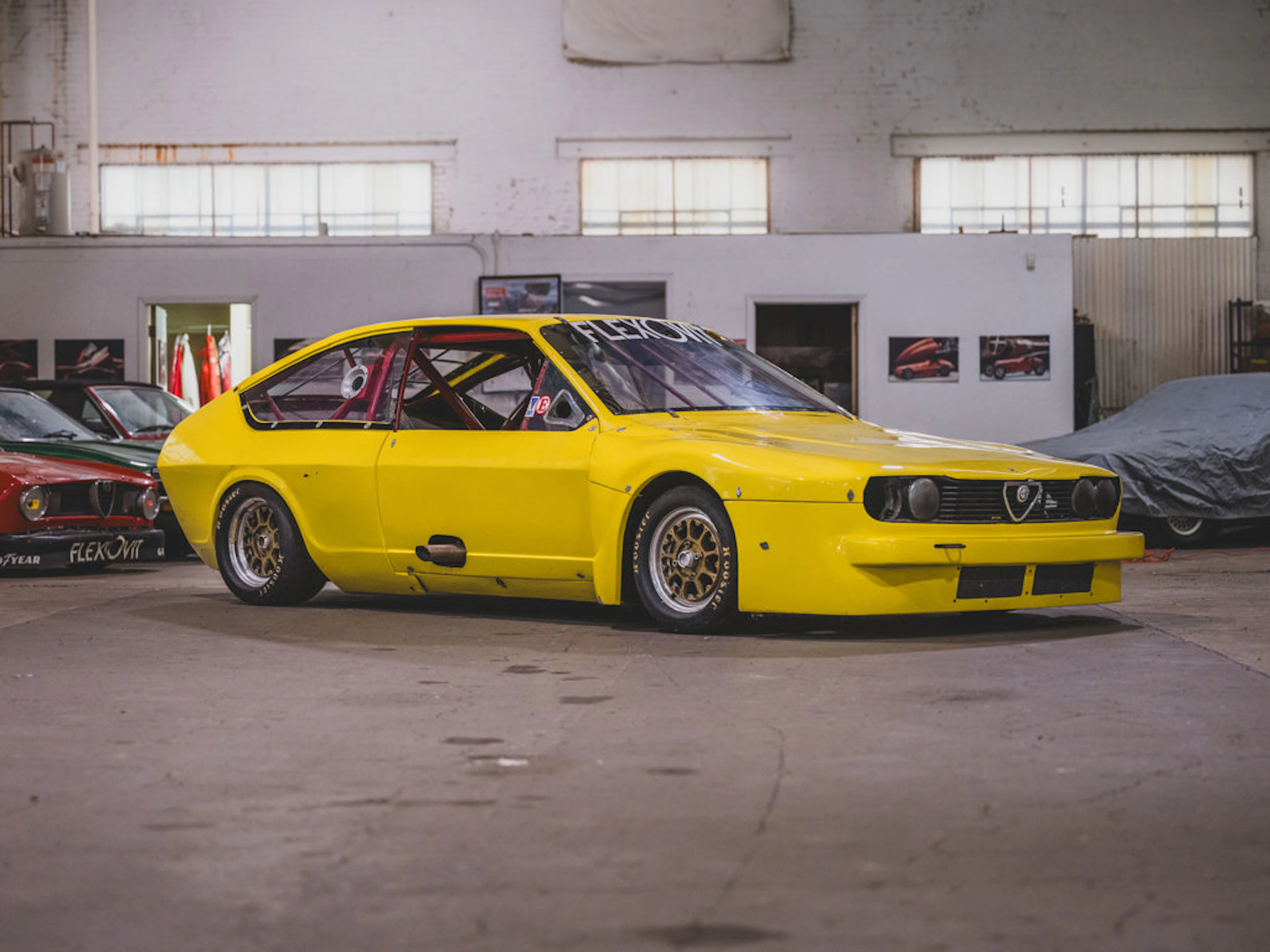 Alfa Romeo GTV Racecar