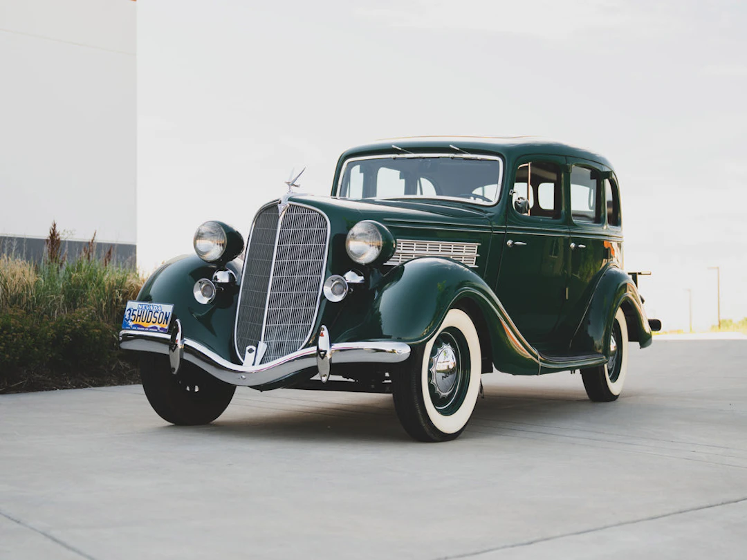 1935 Hudson Big Six Suburban Sedan