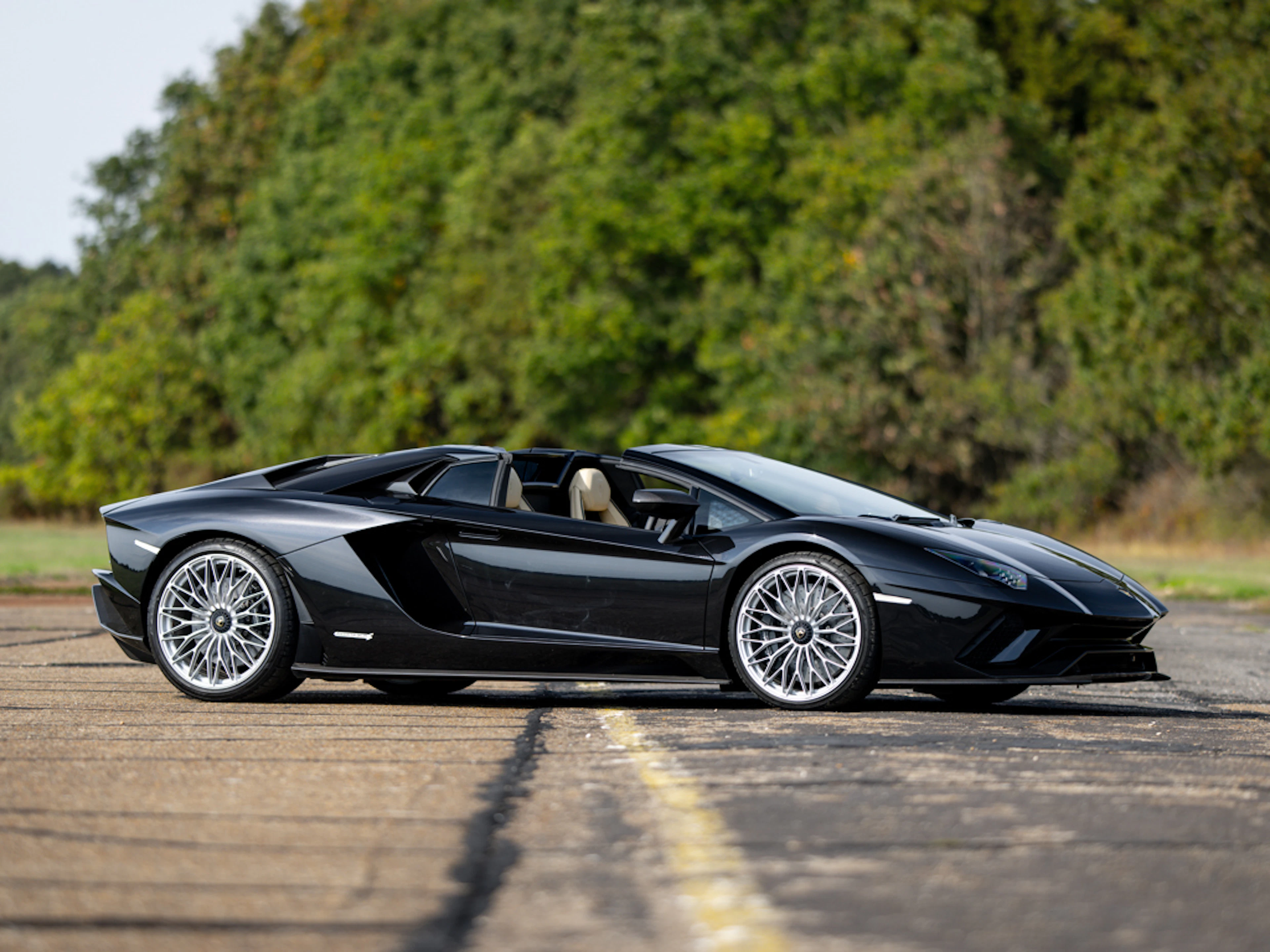 2018 Lamborghini Aventador S LP740-4 Roadster