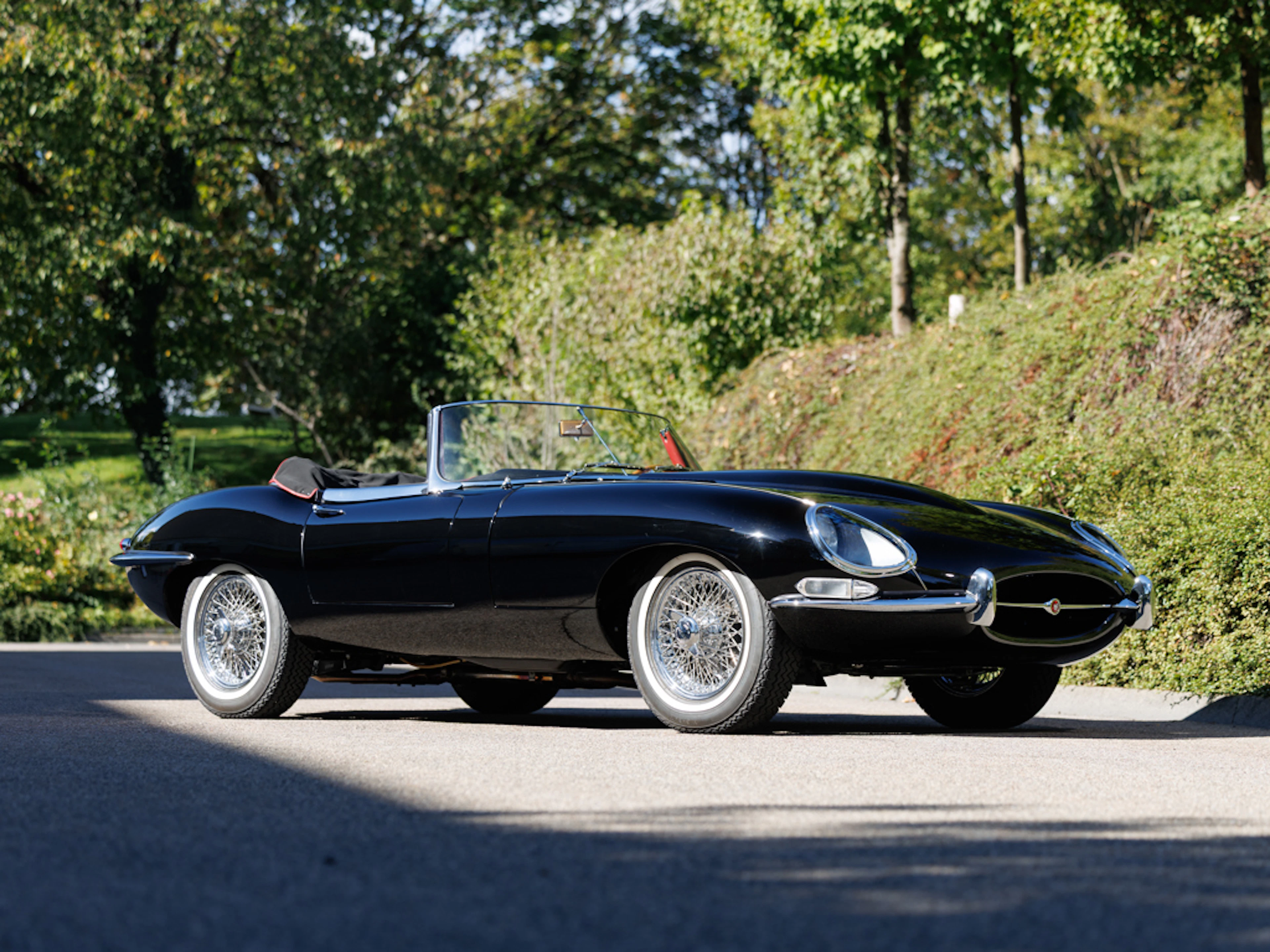 1962 Jaguar E-Type Series 1 3.8-Litre Roadster