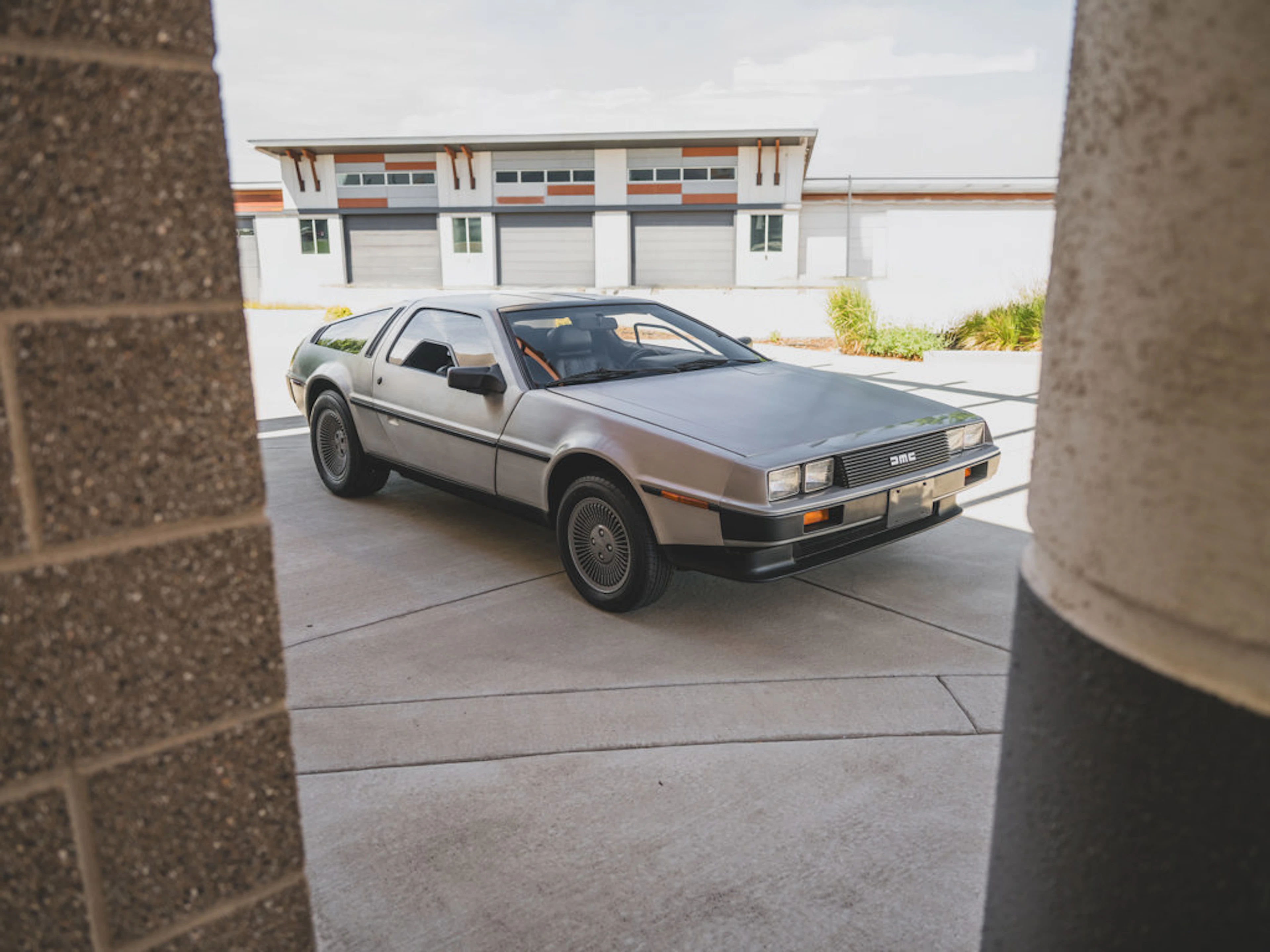 1981 DeLorean DMC-12