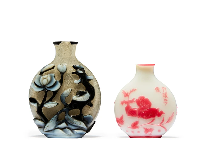 Two Chinese Peking glass overlay snuff bottles Qing dynasty