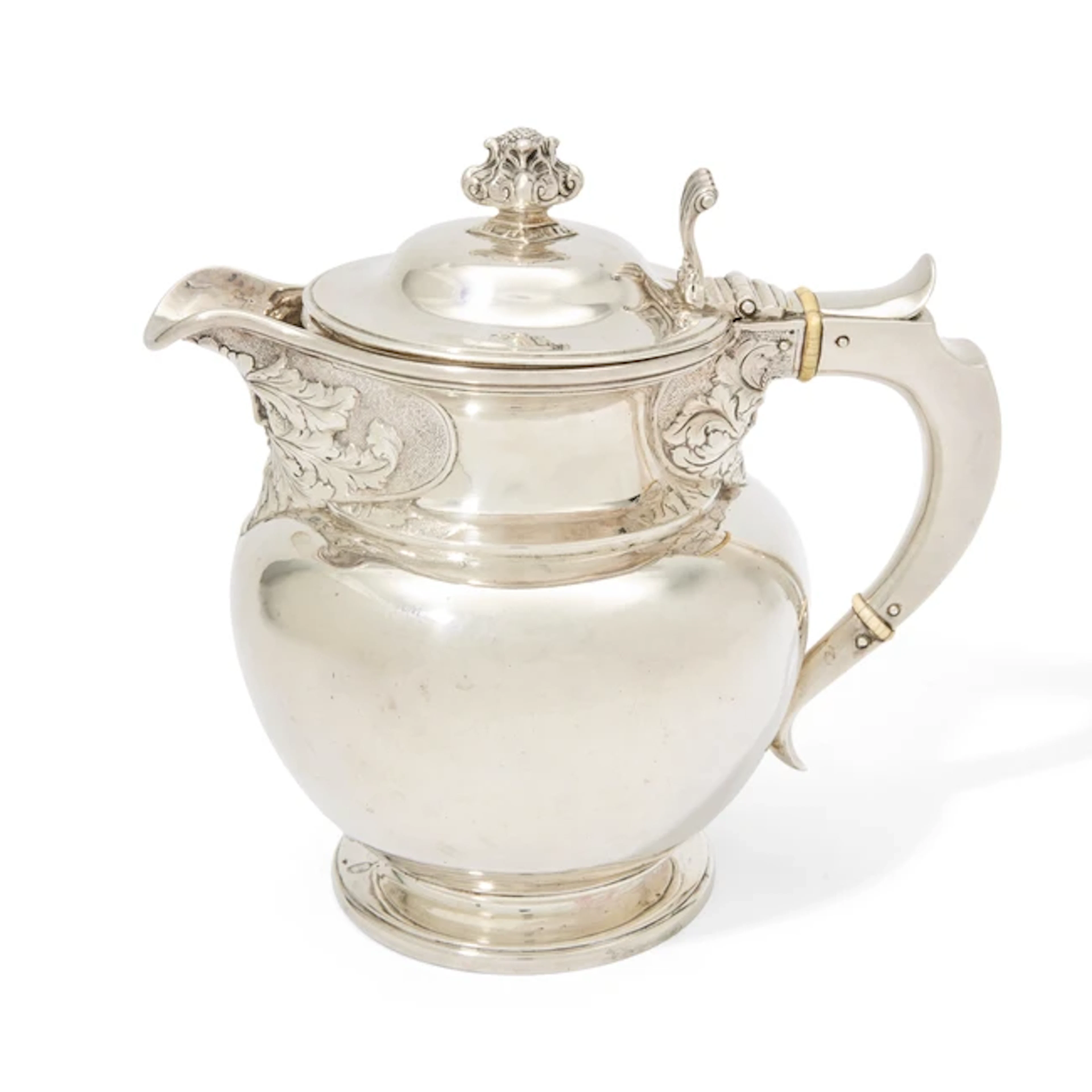 A George IV Scottish silver wine jug