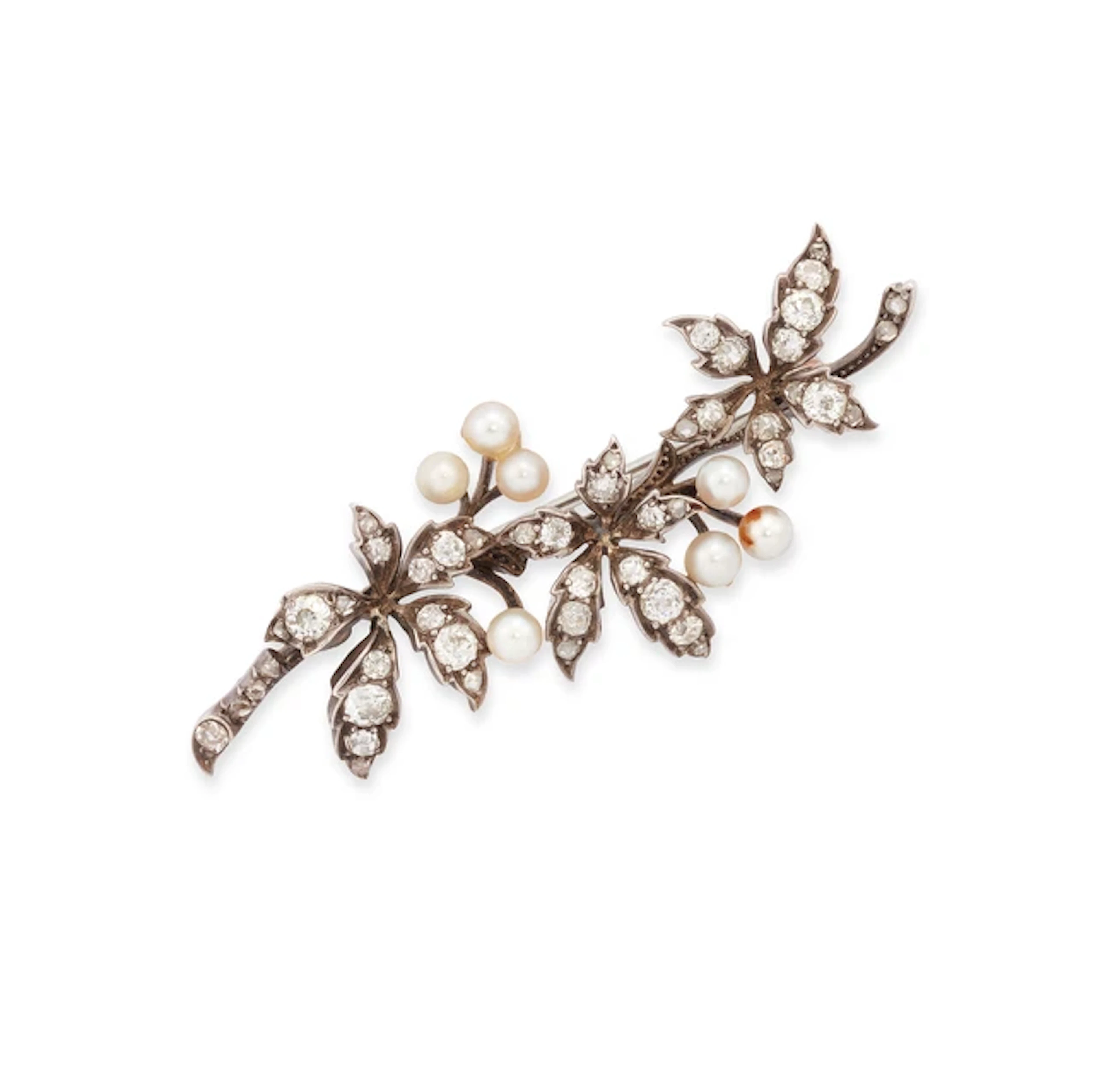 A late Victorian diamond and pearl bar brooch