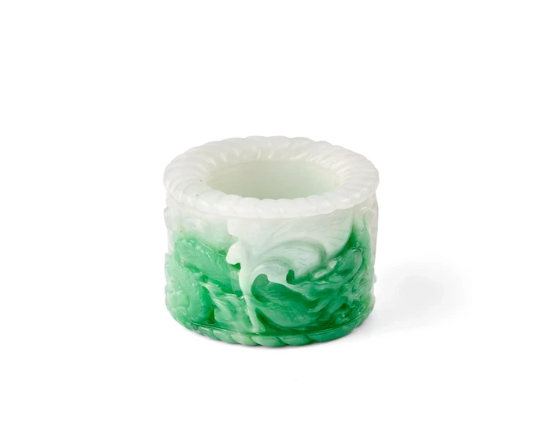 A Chinese jadeite thumb ring Late Qing dynasty/Republic...