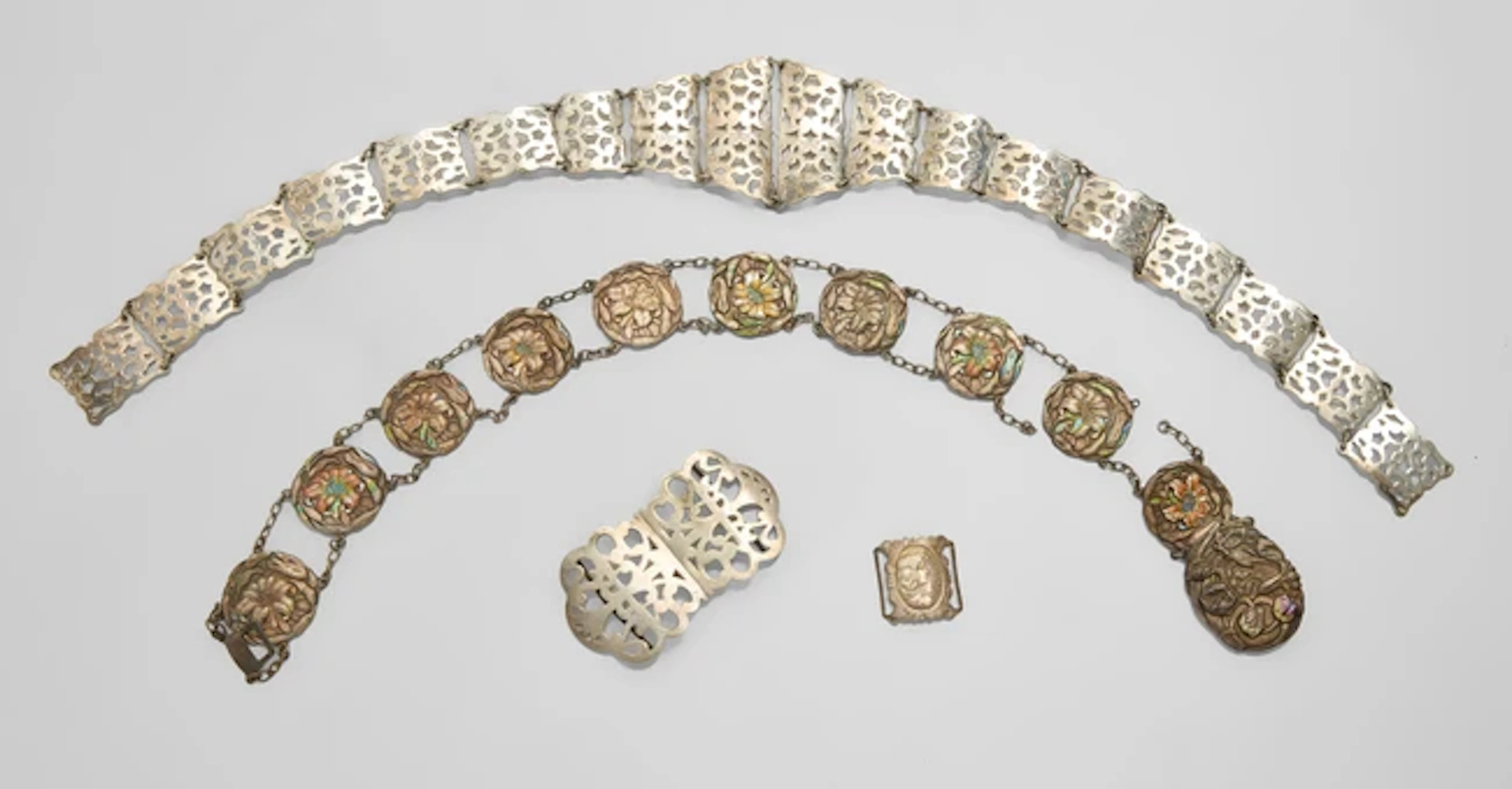 Art Nouveau Japanese export belt decorated with orchids and lilies