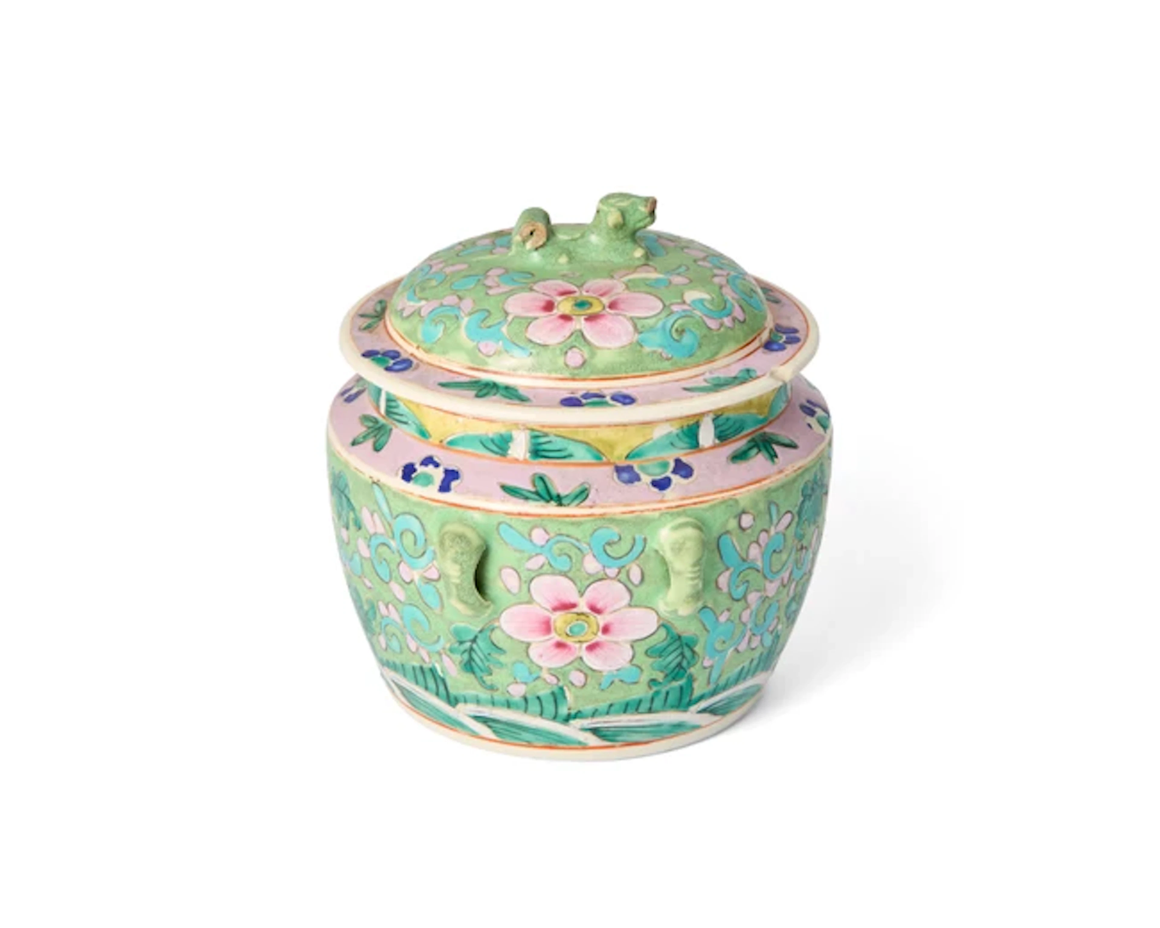 A Chinese Peranakan-market 'Baba Nyonya' jar and cover...