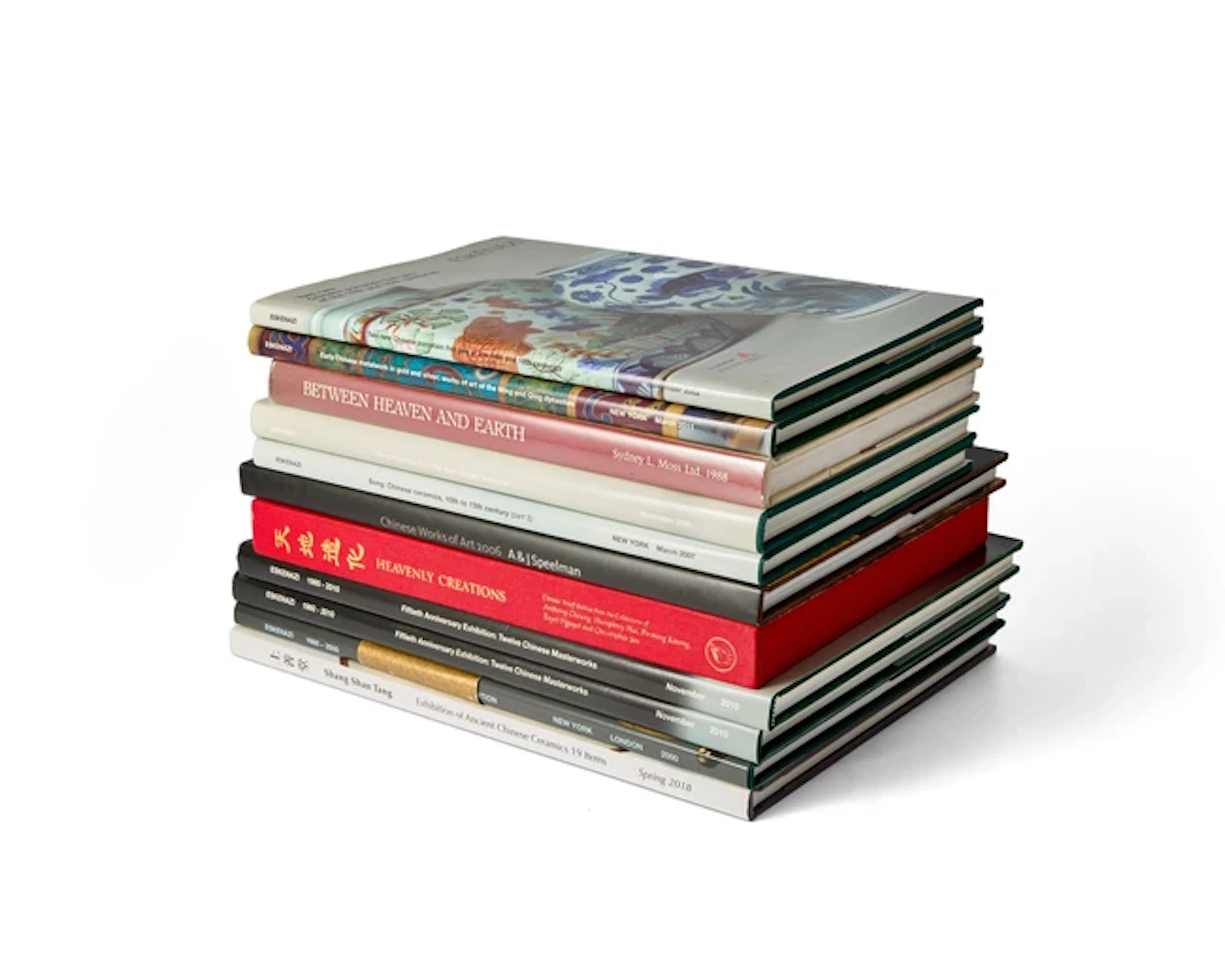 Thirty-one Chinese art catalogues and reference books The...