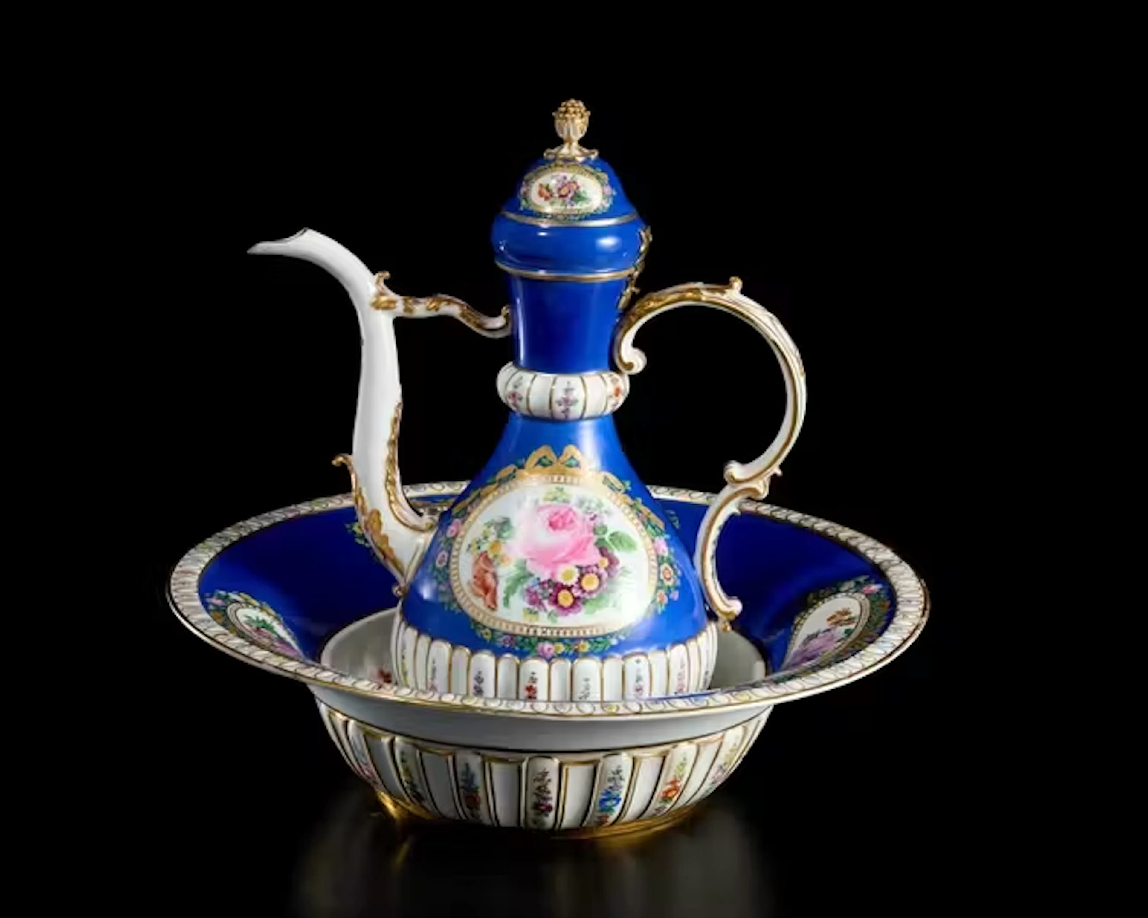 A Meissen (Marcolini) blue ground ewer and basin