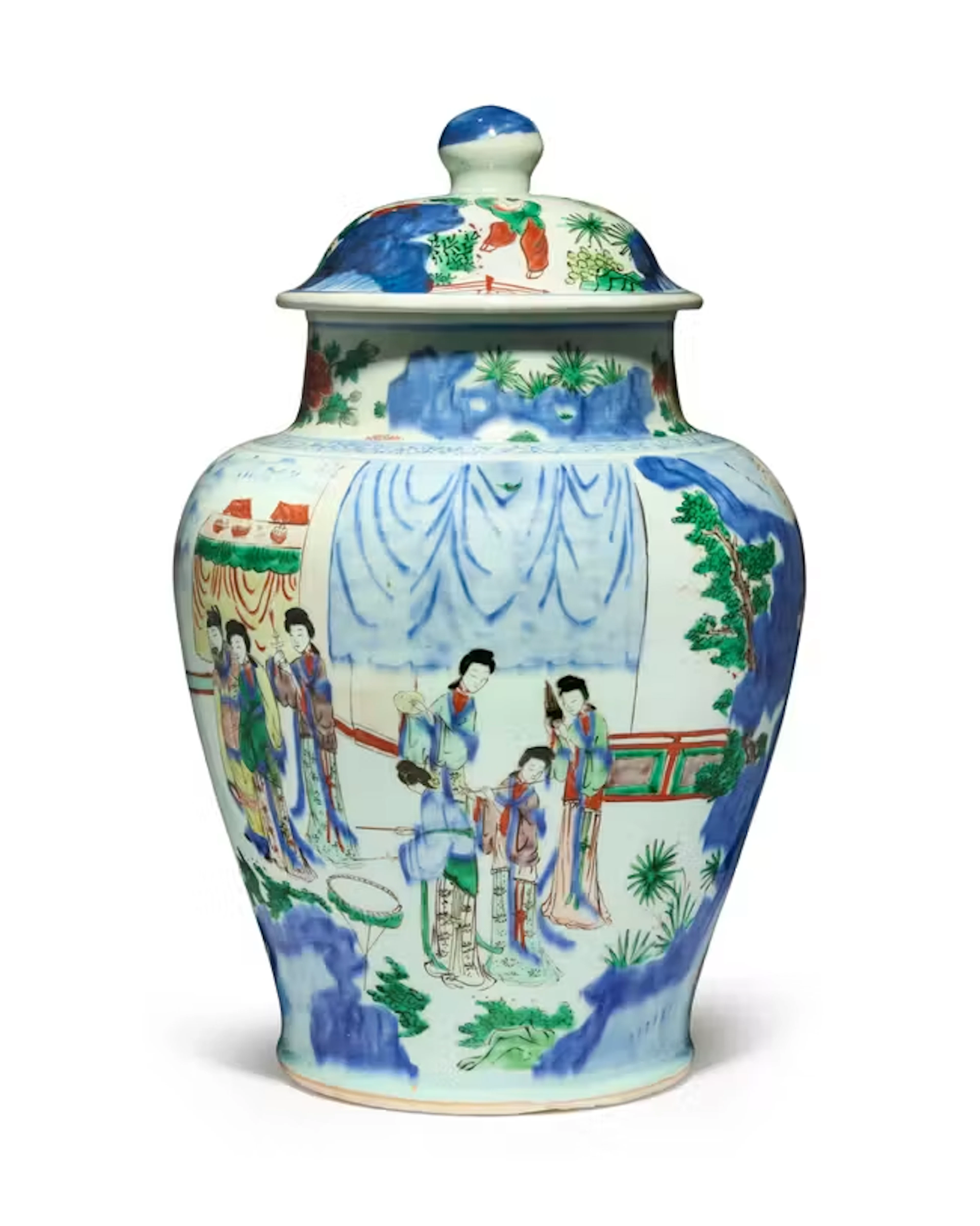 A large Chinese wucai 'audience scene' jar and cover Qing dynasty