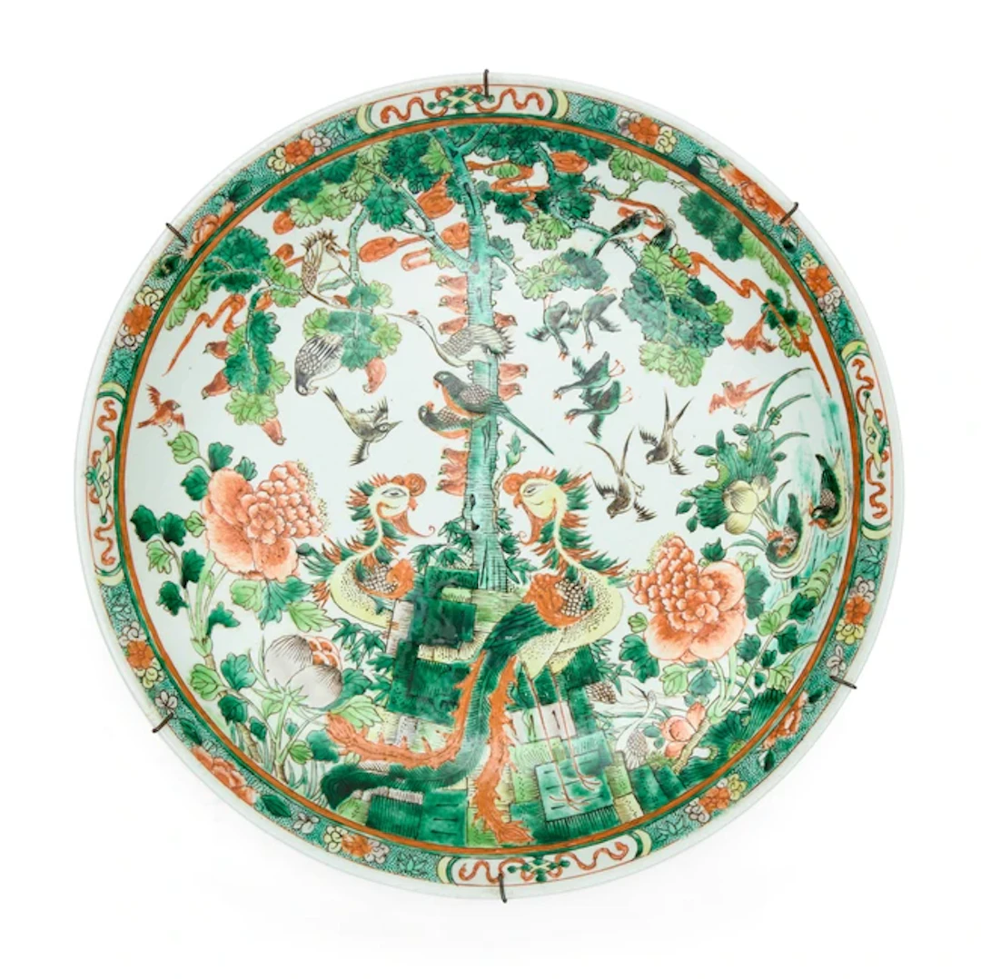 A large Chinese famille verte 'hundred birds' plate Late Qing dynasty