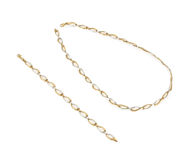 A 9ct gold necklace and bracelet set