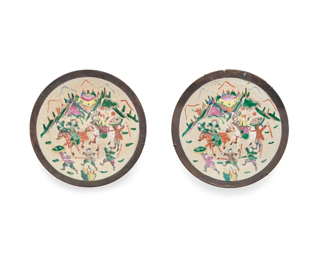 A pair of Chinese famille verte 'warrior' dishes Late Qing dynasty