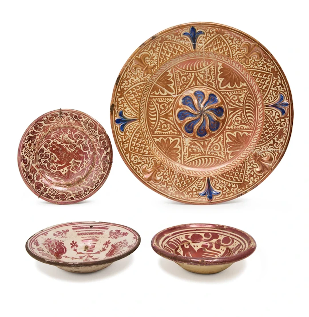 Four Hispano-Moresque lustre tin-glazed earthenware dishes