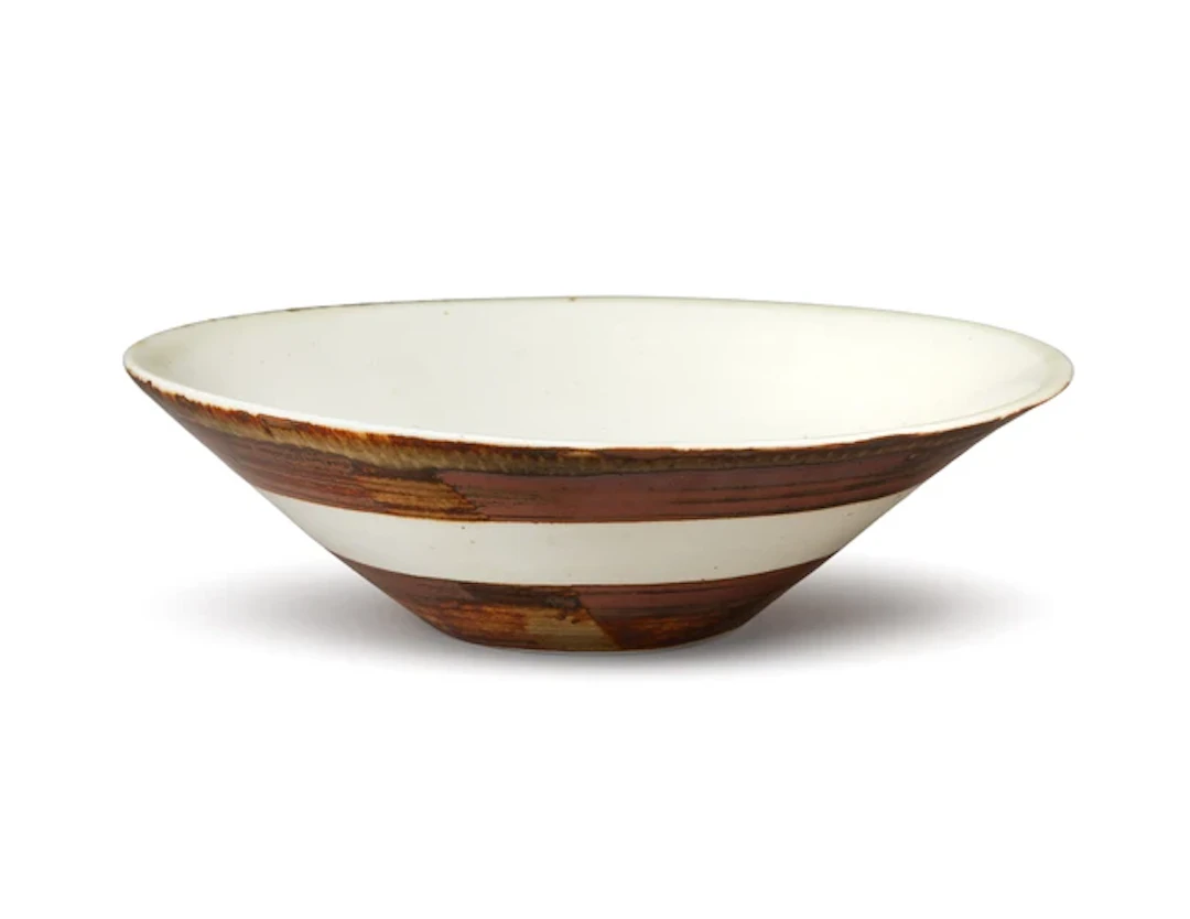 Bernard Leach (1887-1979) Bowl with painted flying bird...