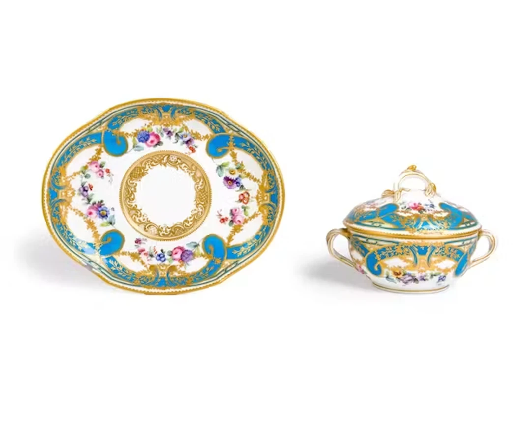 A Sèvres porcelain broth-bowl