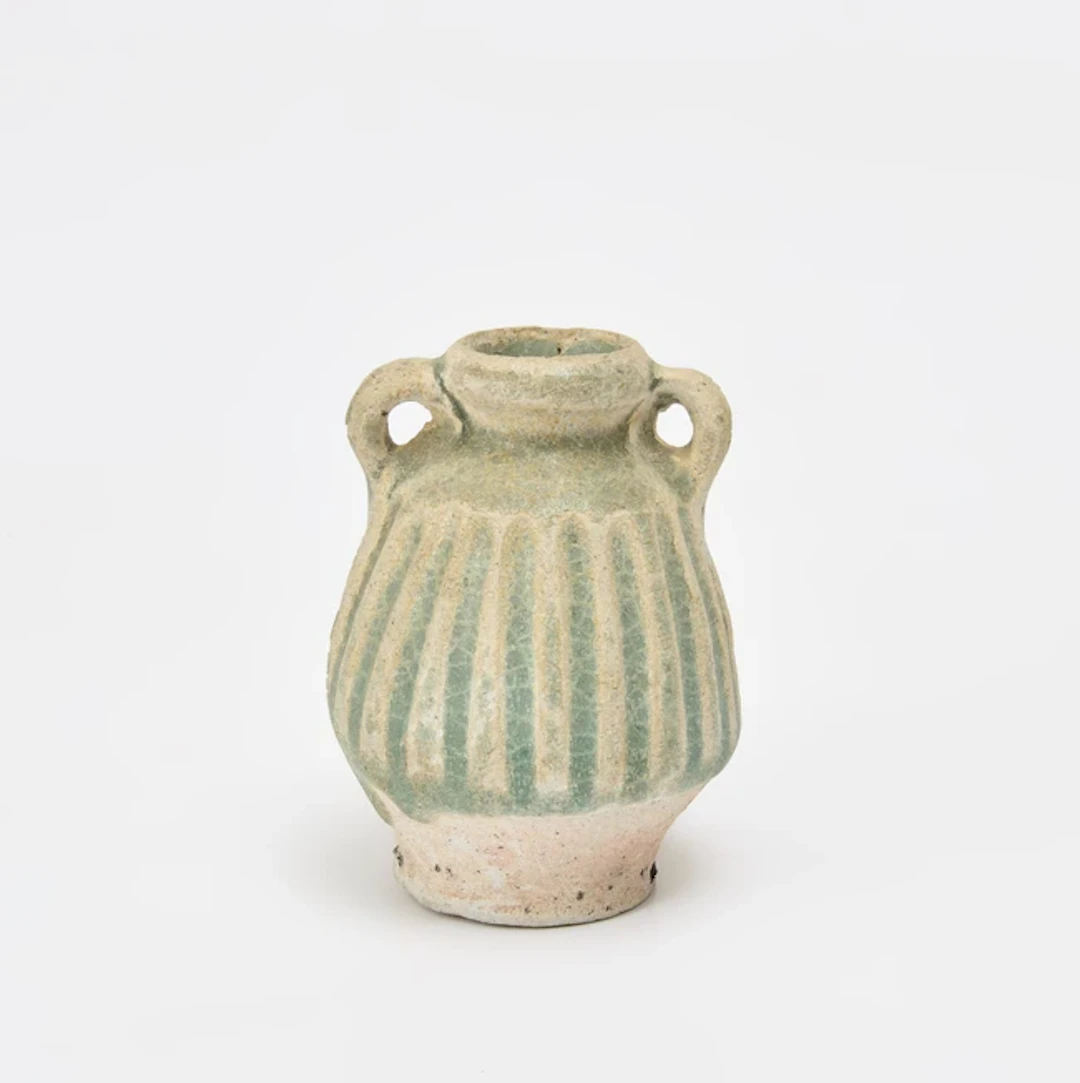 Jarlet with ring-handles