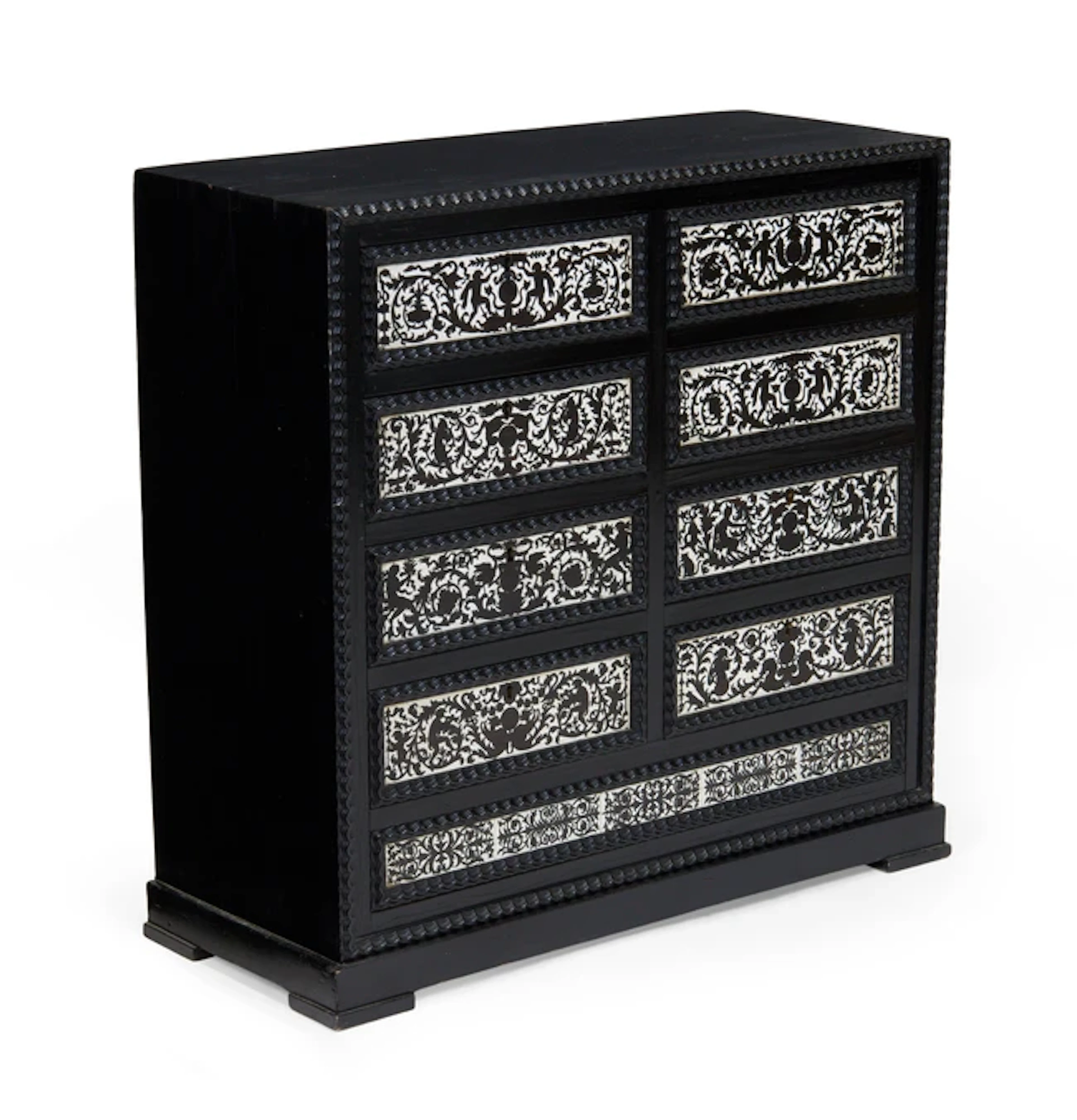 Italian Table top chest