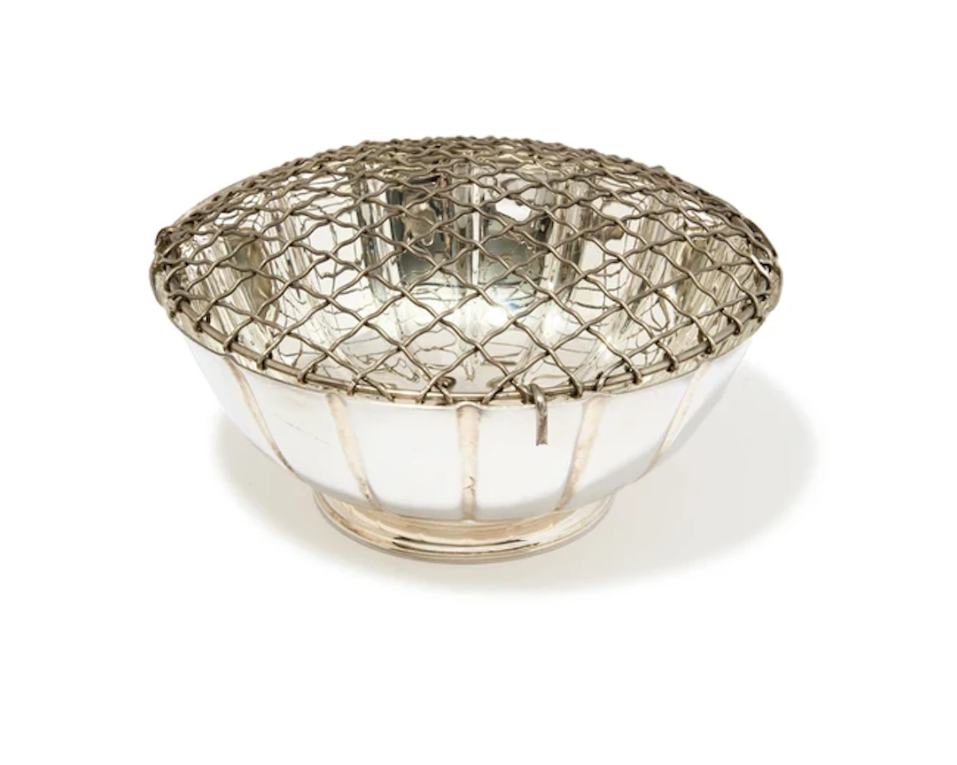 An Elizabeth II silver rose bowl