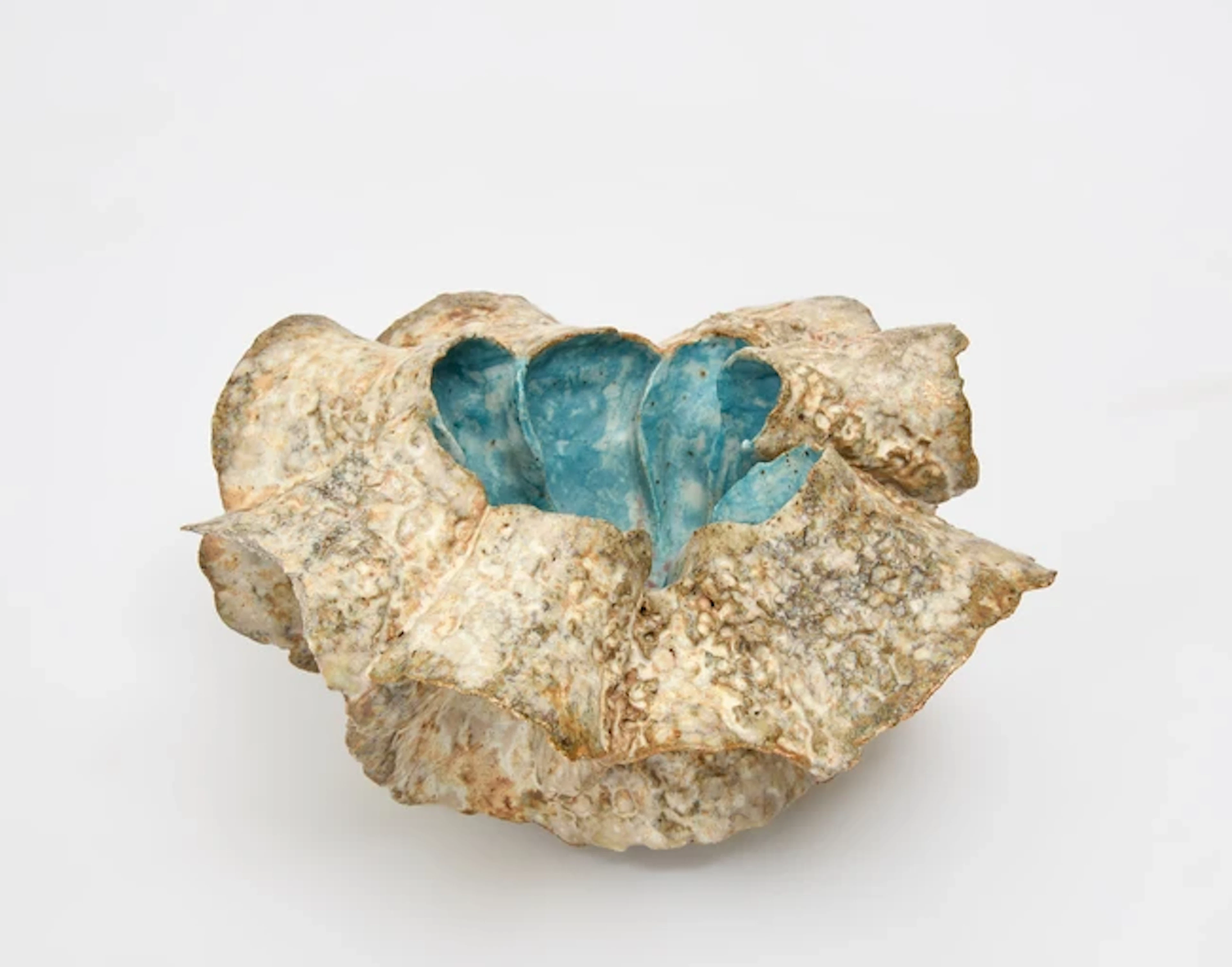 Beverly Bell-Hughes (b.1948) Sculptural vessel