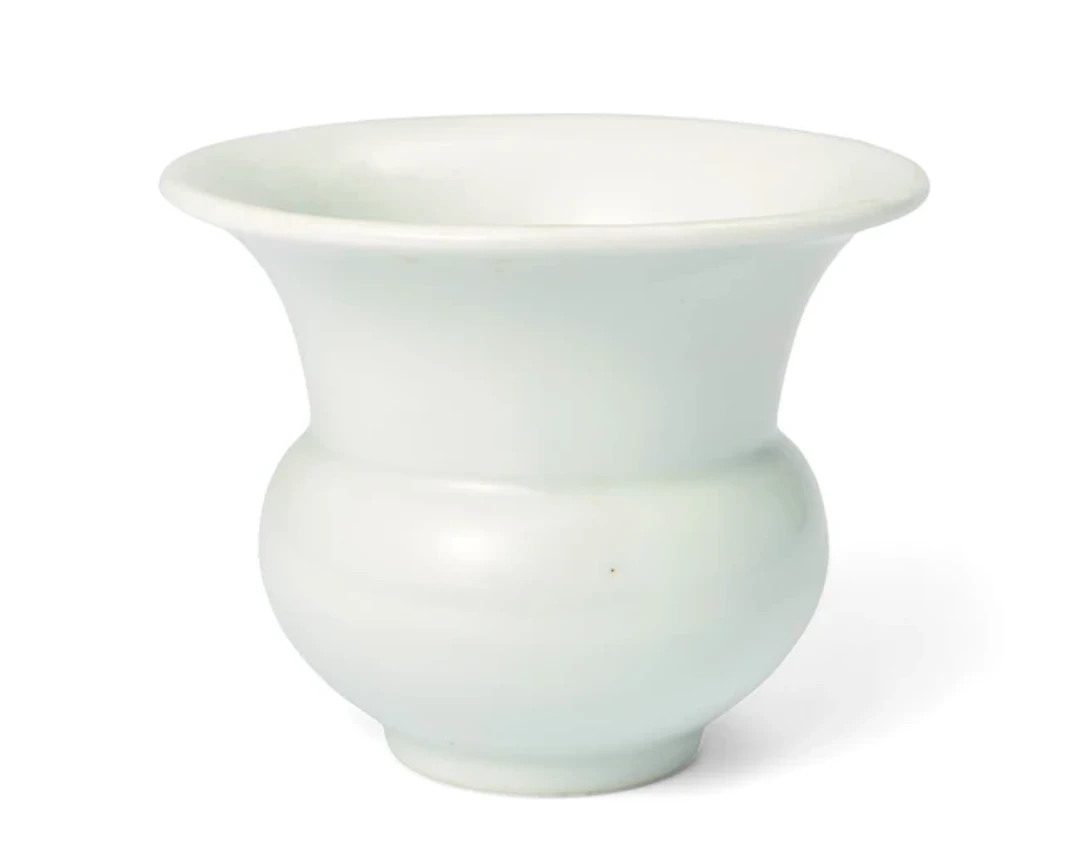 A Chinese white-glazed tianbai-type spittoon Qing dynasty