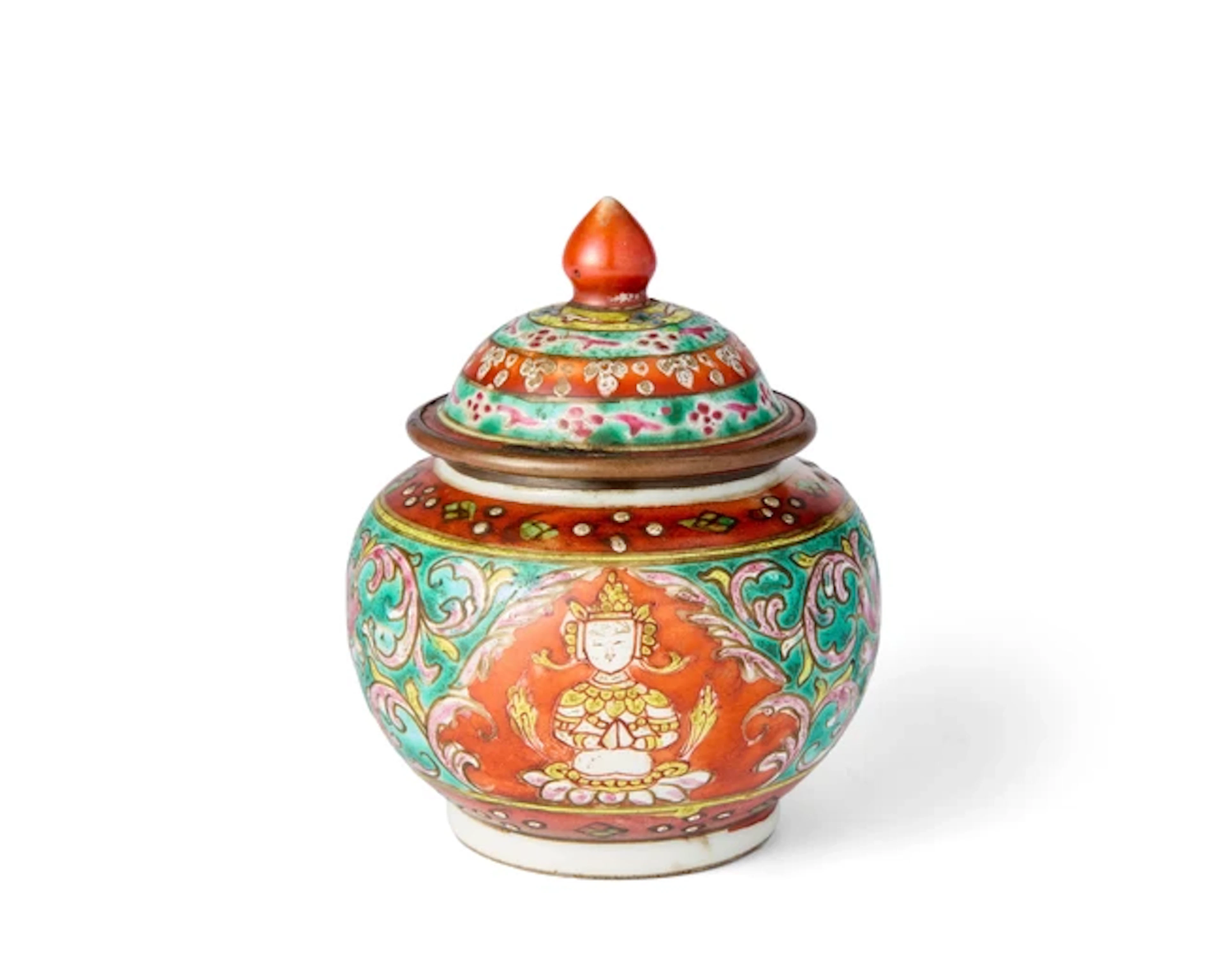 A Chinese Thai-market 'Bencharong' jar and cover Late...