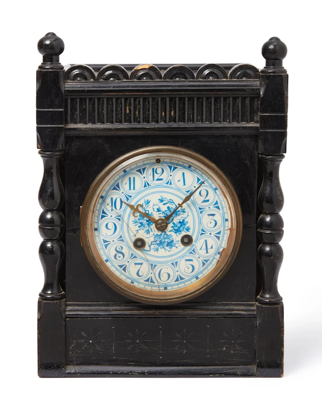 Aesthetic Movement Mantel clock