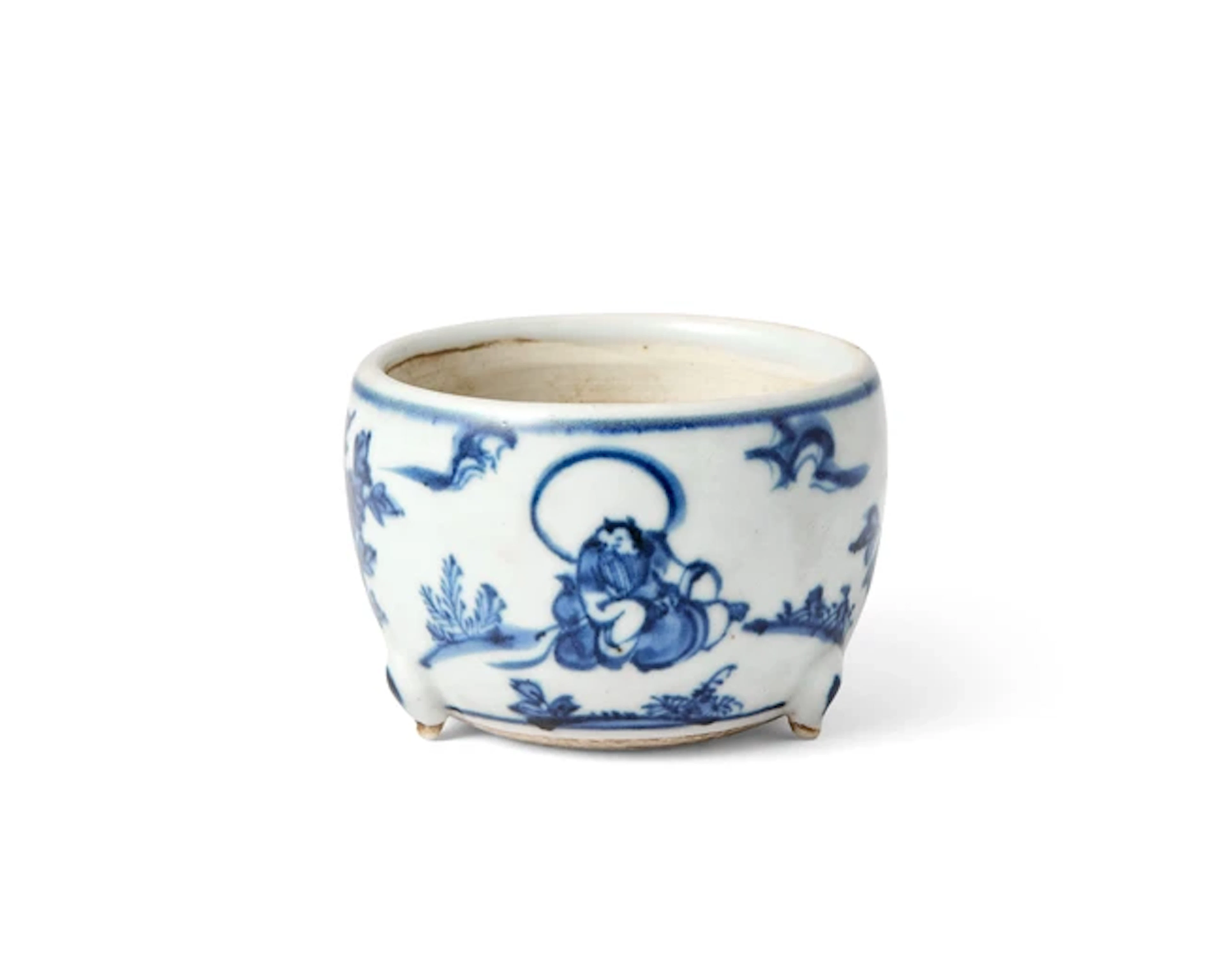 A Chinese Ming-style blue and white tripod vessel...