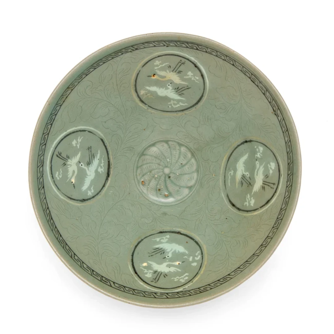 A Korean Goryeo-style inlaid celadon bowl Colonial period