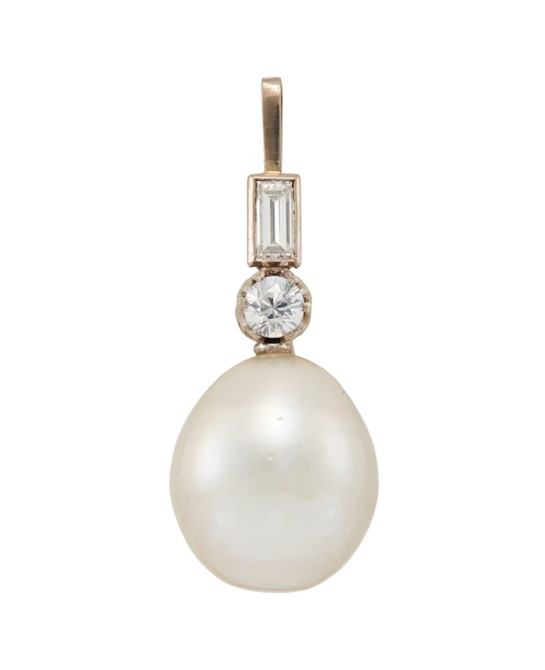 A cultured pearl