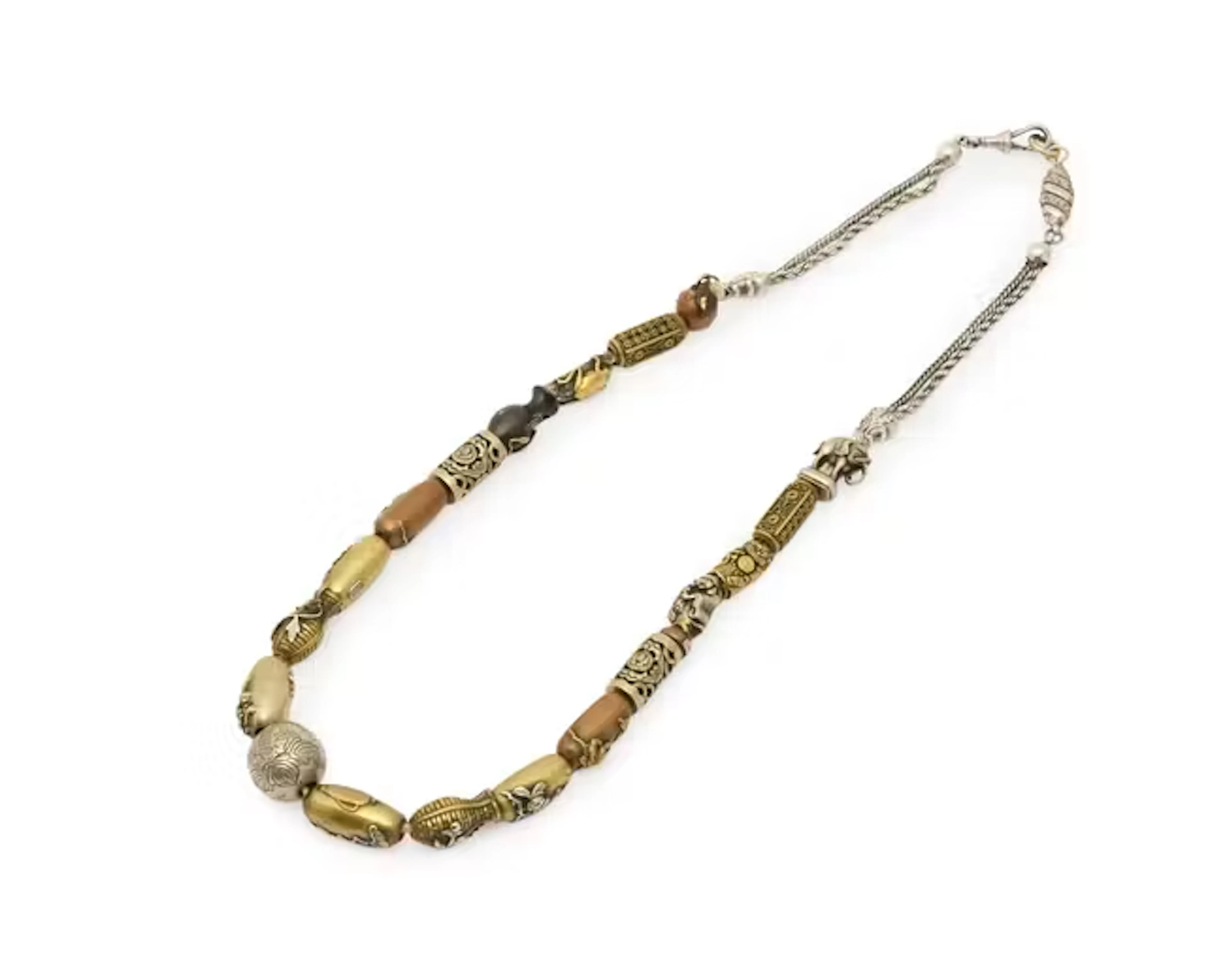 A string of nineteen Japanese ojime beads Meiji period...