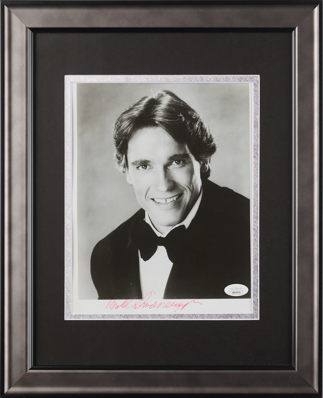 Arnold Schwarzenegger Signed Photograph