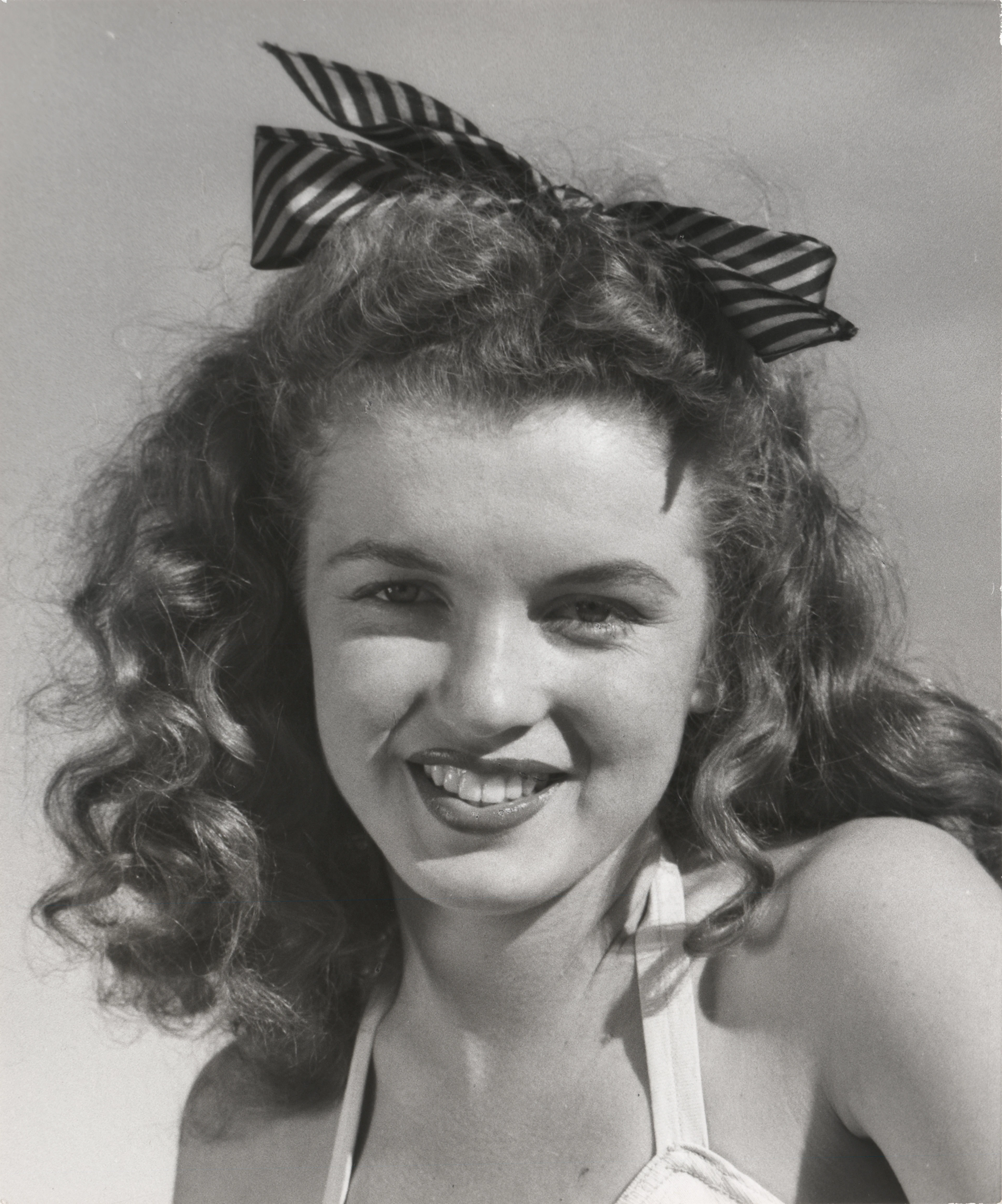 Marilyn Monroe Oversized Original Photograph by Andre de Dienes - PSA Type II