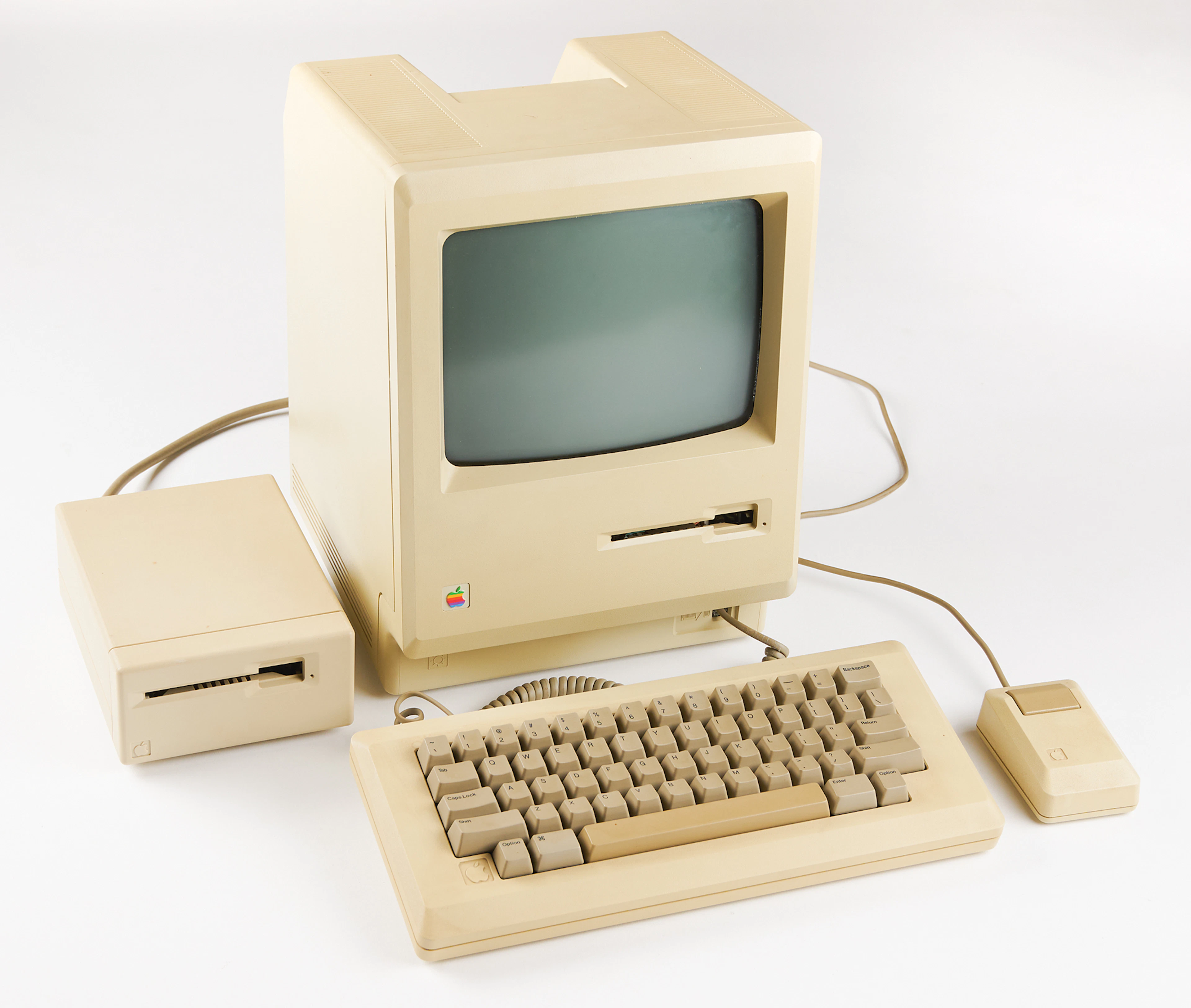 Steve Jobs Macintosh 512K Computer Given to His Father, Complete with