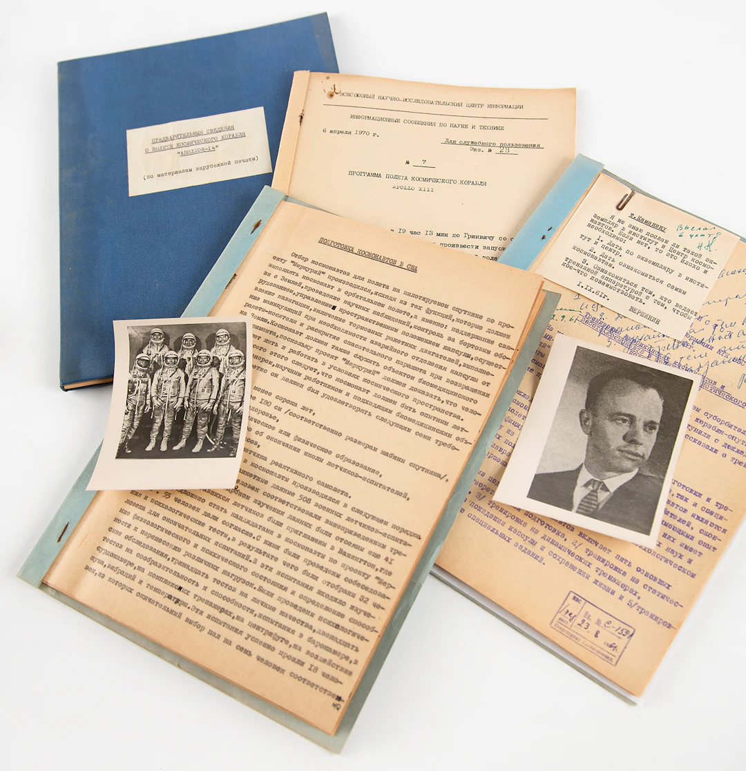 Russian Reports on Project Mercury, Apollo 13, and Apollo 14