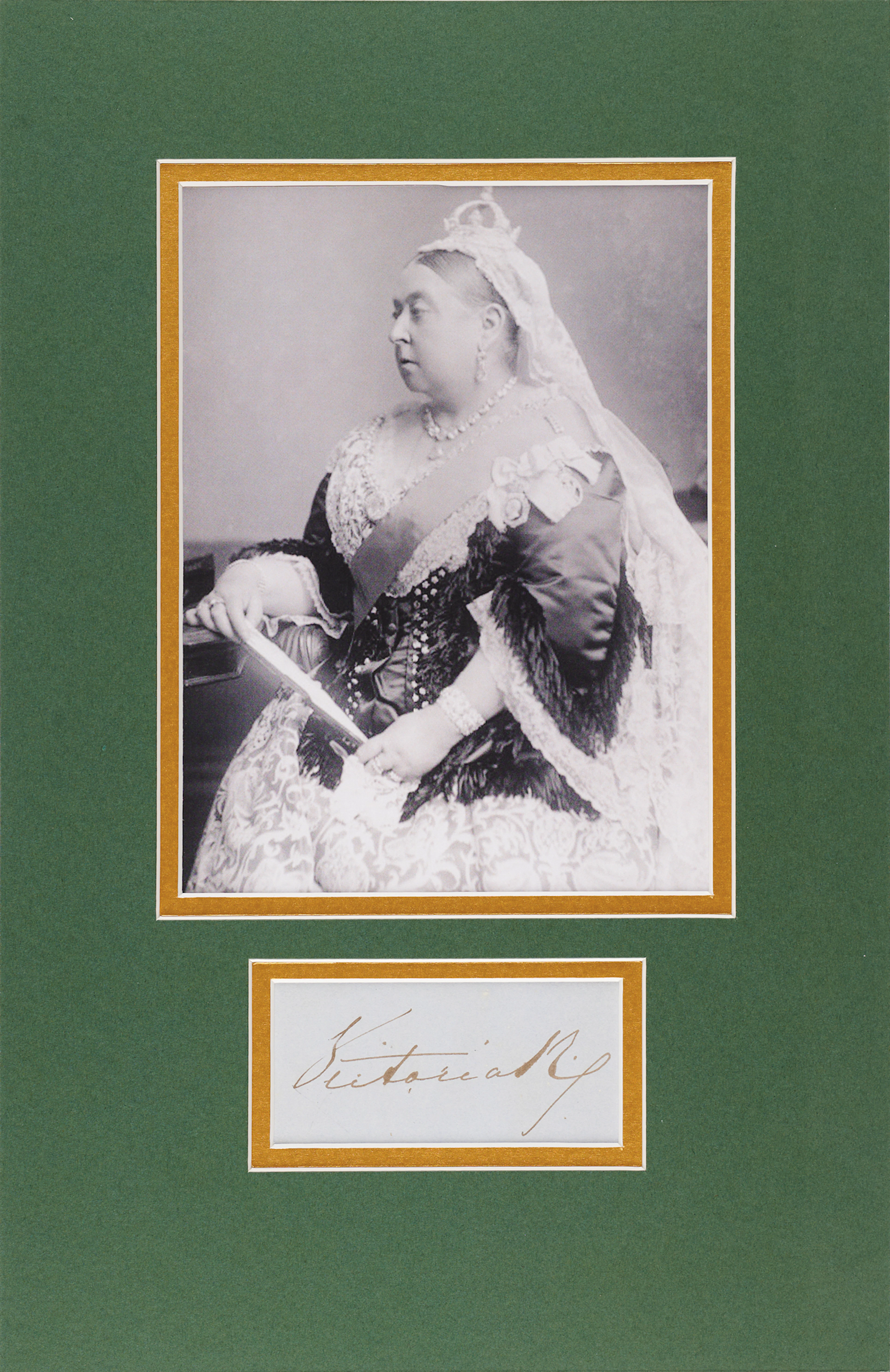 Queen Victoria Signature