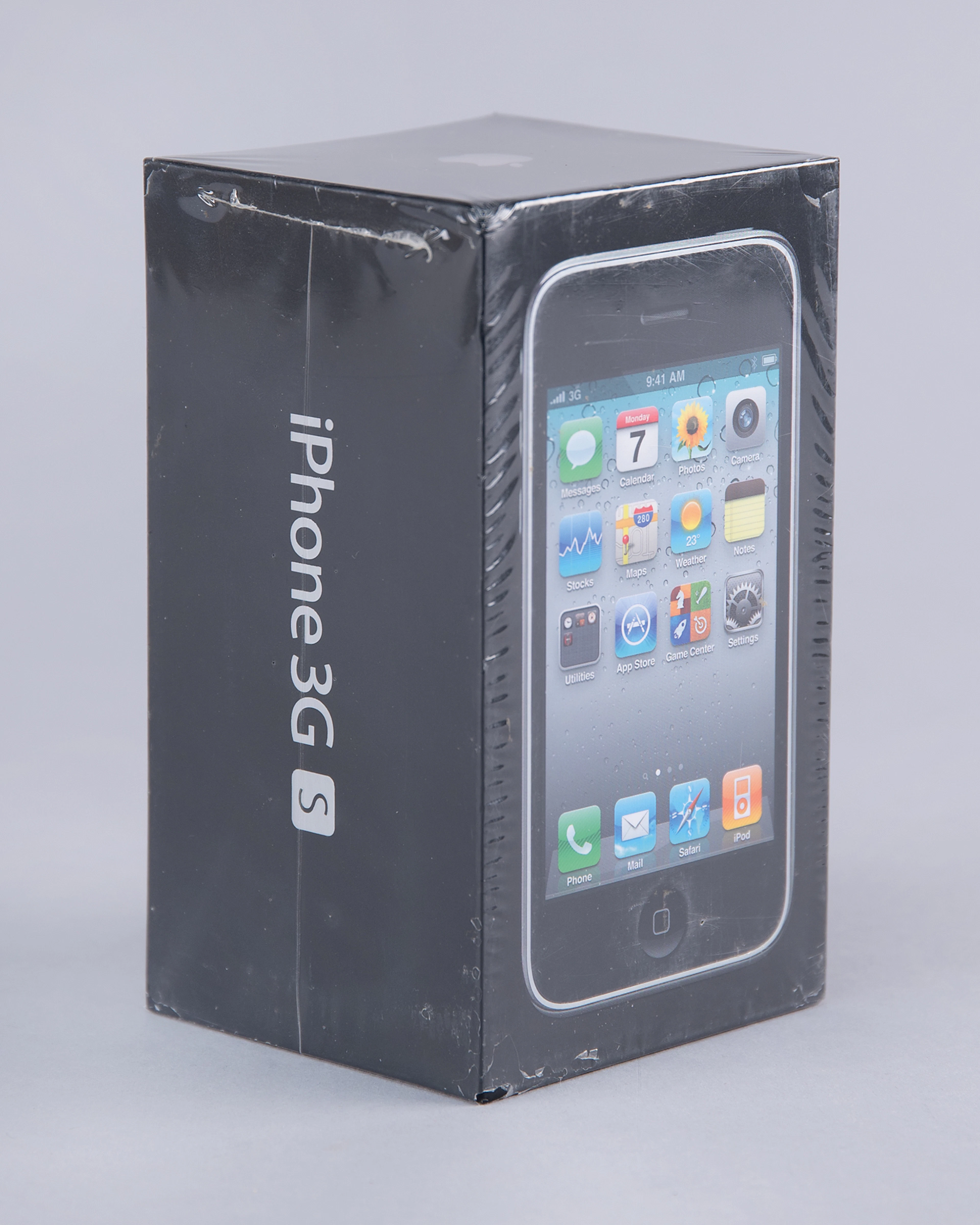 Apple iPhone 3GS (3rd Generation, Sealed - 8GB)
