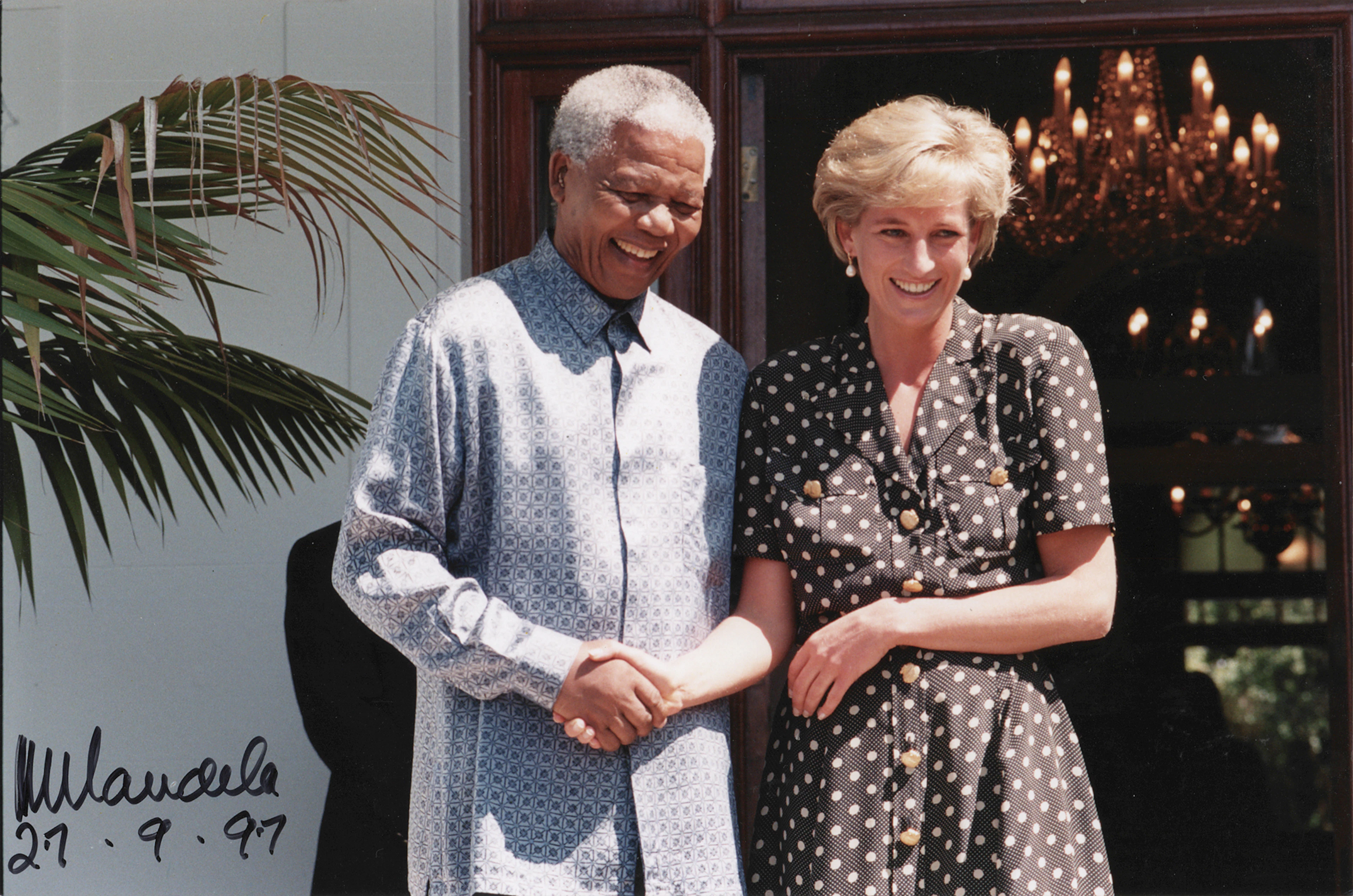 Nelson Mandela Signed Photograph