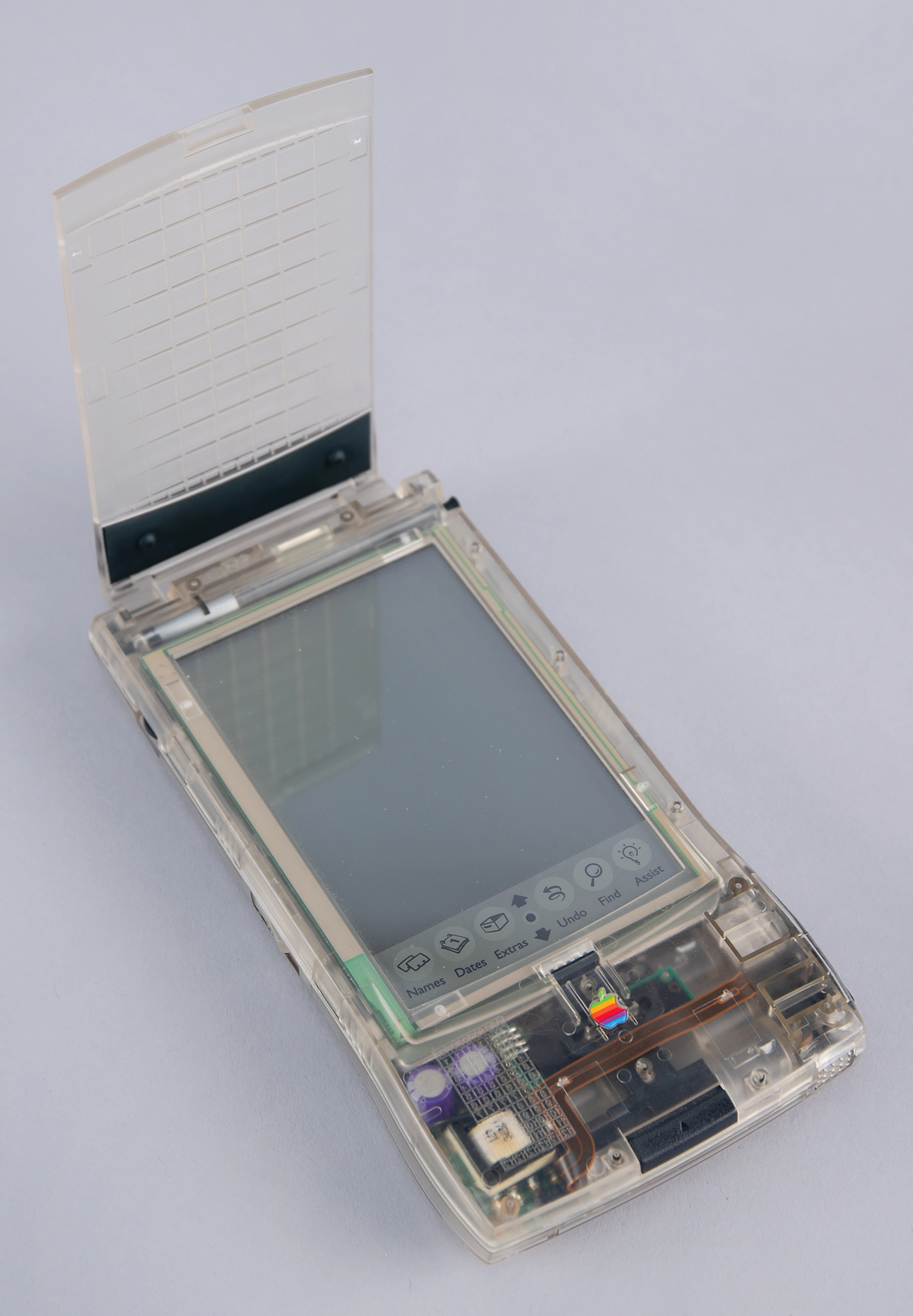 Apple Newton MessagePad 110 - Elusive 'Clear' Version Presented to