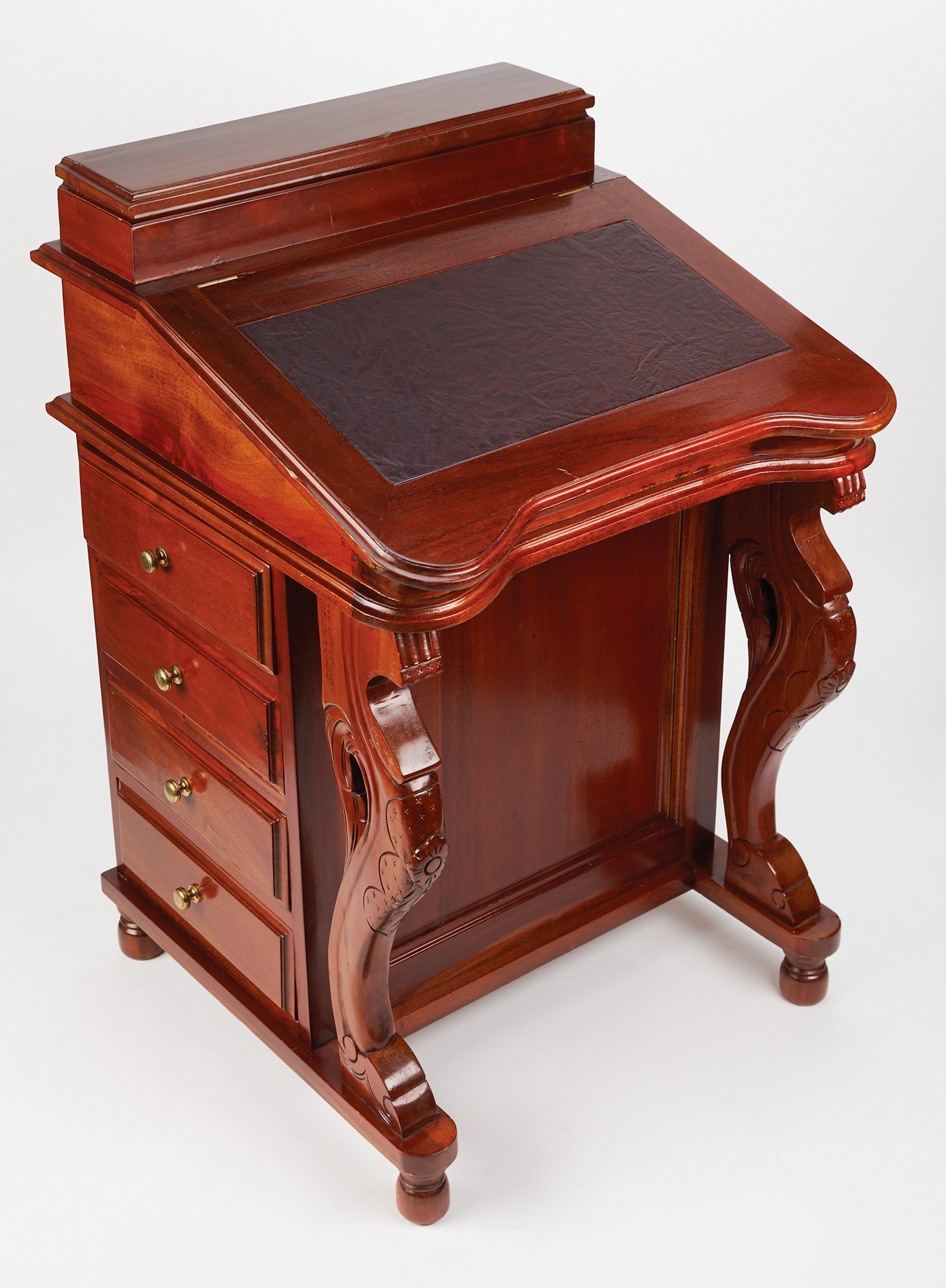 Richard Nixon-Era ‘USS Sequoia’ Davenport Desk with U.S. Property Plates