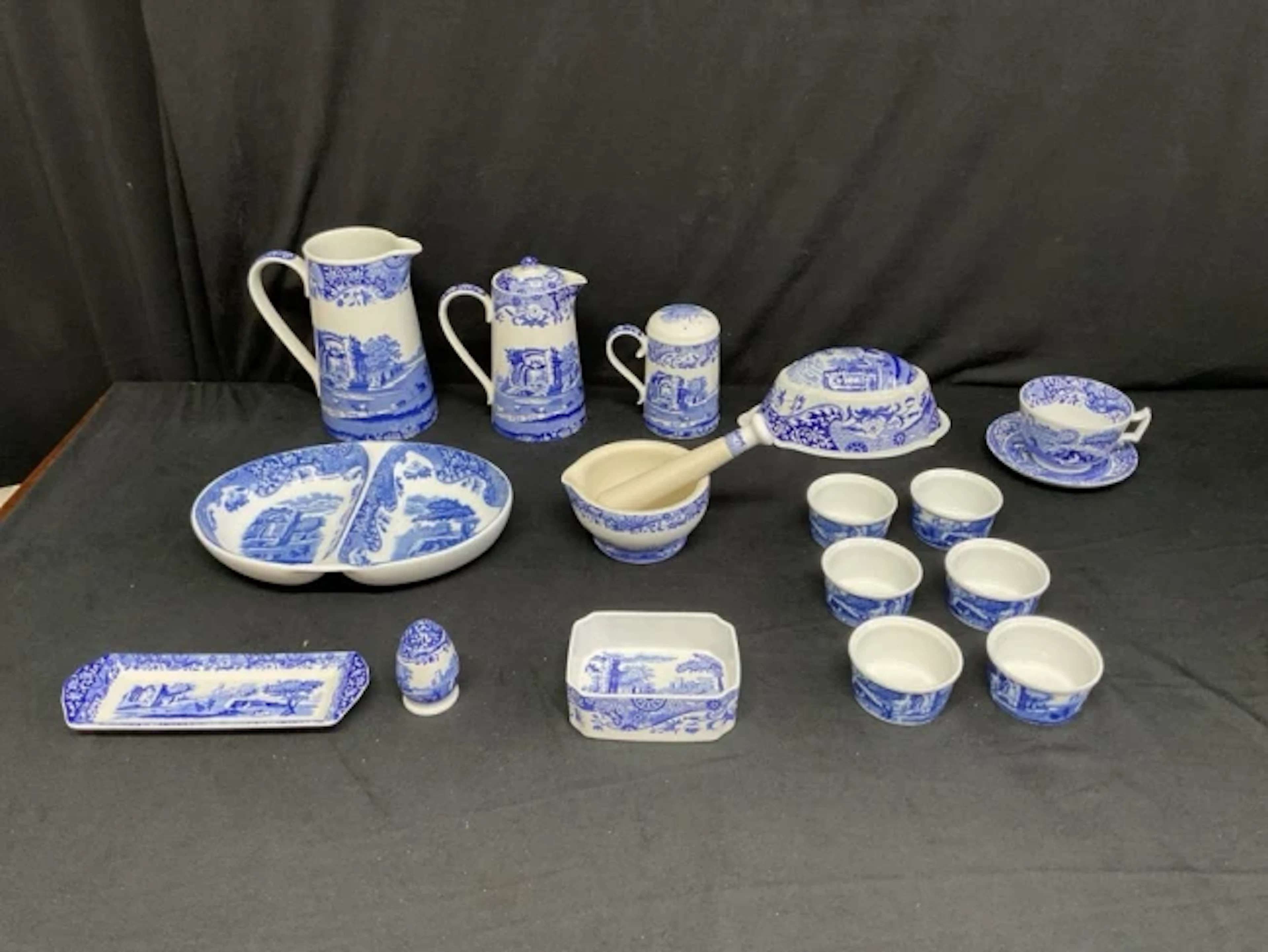 A collection of blue & white Spode decorated in the Italian pattern
