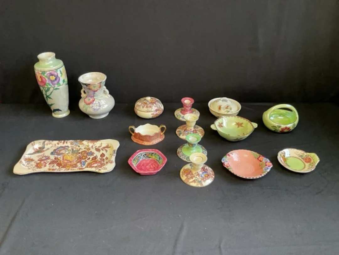A collection of Maling pearlescent ceramics including an Old Gold