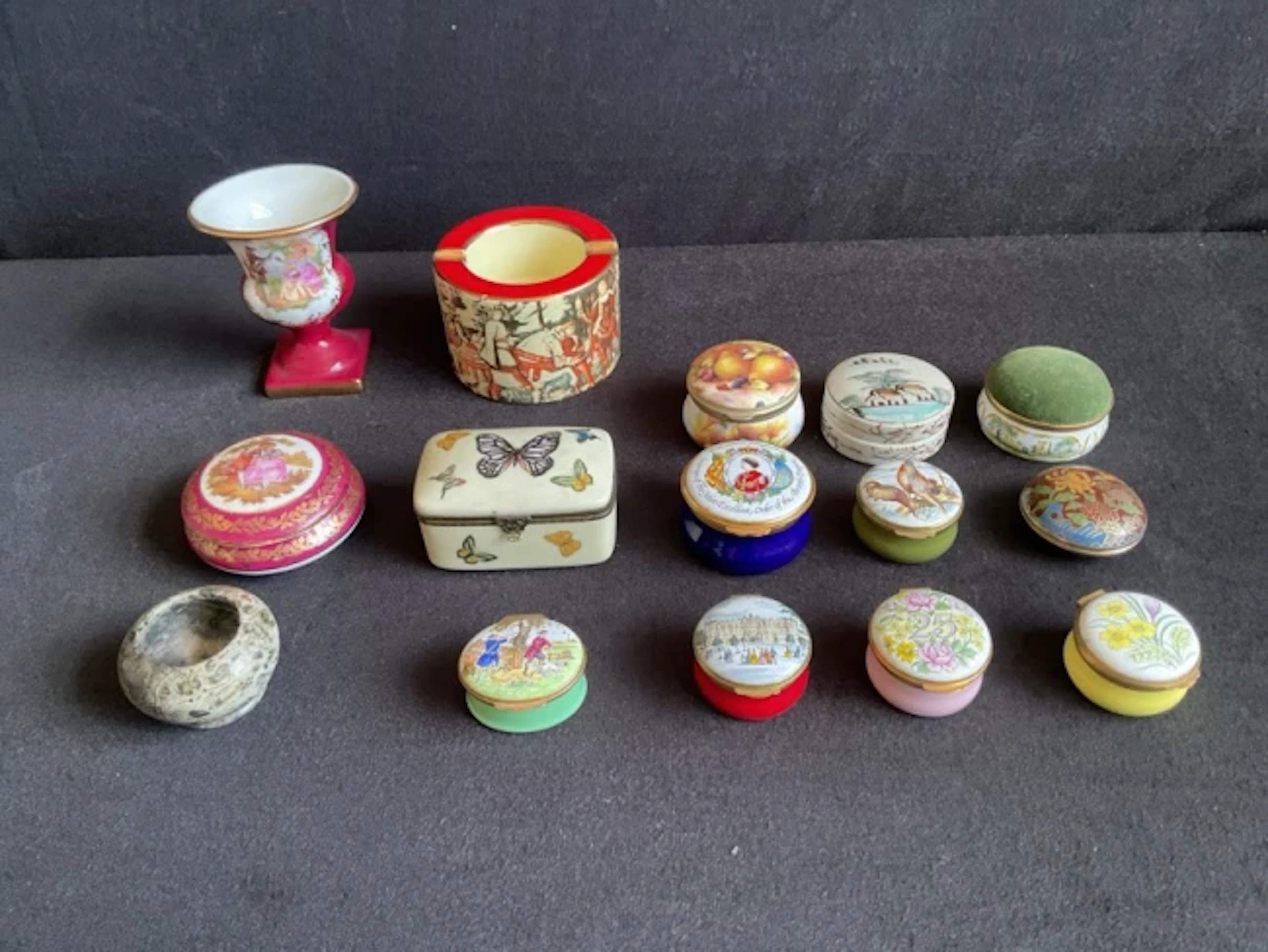 Miscellaneous pots & boxes - Crummles enamel, an OBE enamelled box