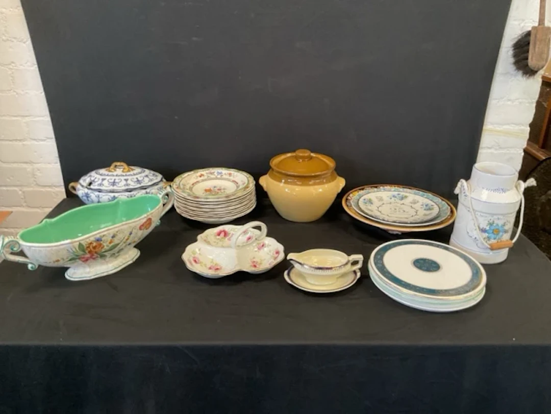 Miscellaneous ceramics including a T&G Green casserole pot, Copeland