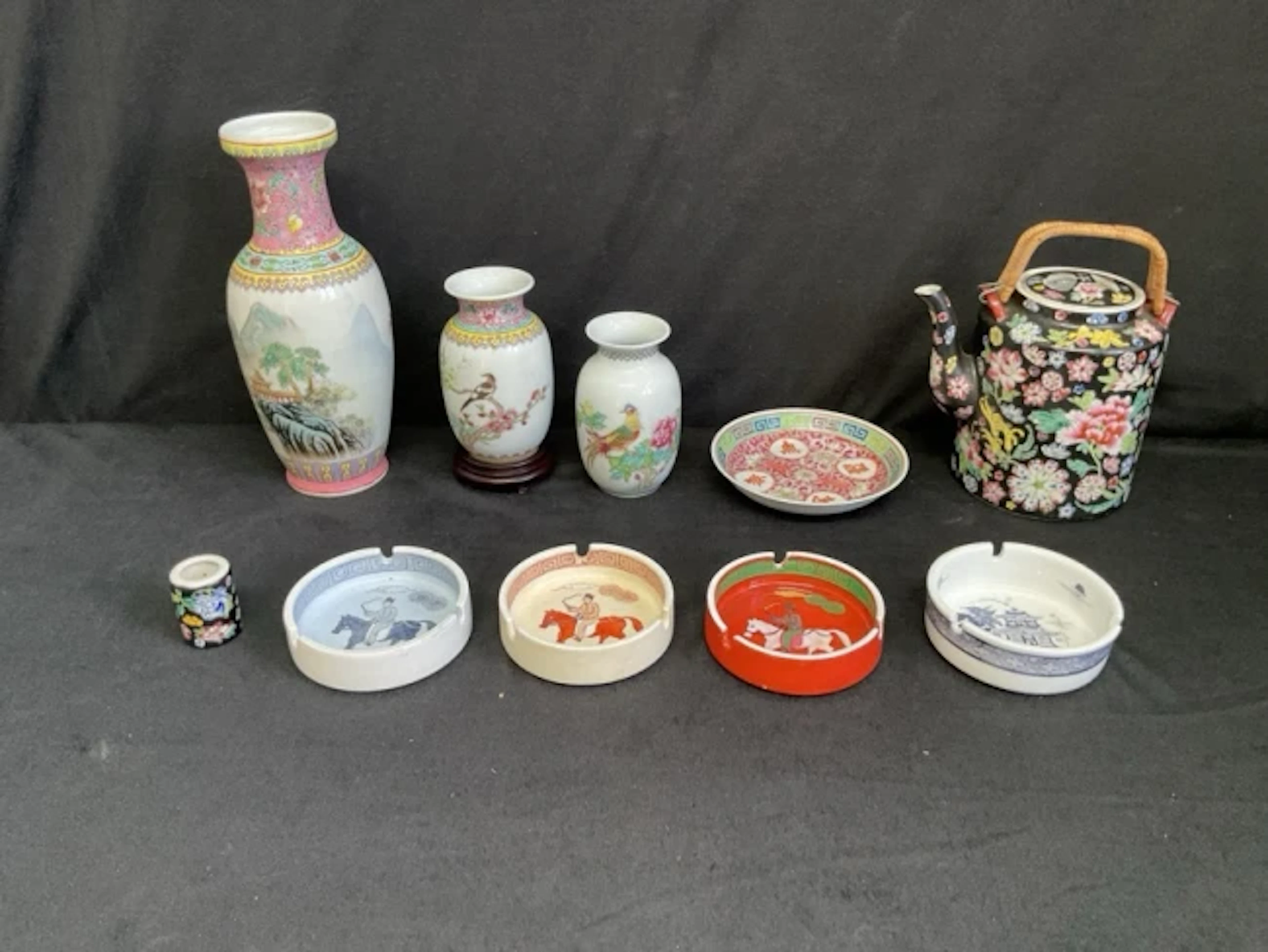 Chinese porcelain including a famille rose rouleau vase painted with