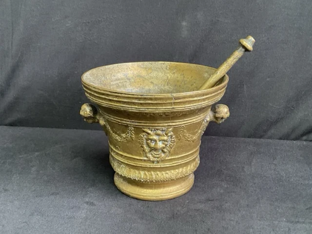 A large Victorian brass renaissance style pestle & mortar, the bell