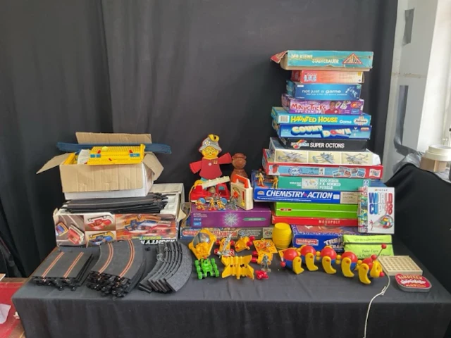 Boxed family games and toys including Monopoly, Subbuteo, a jigsaw